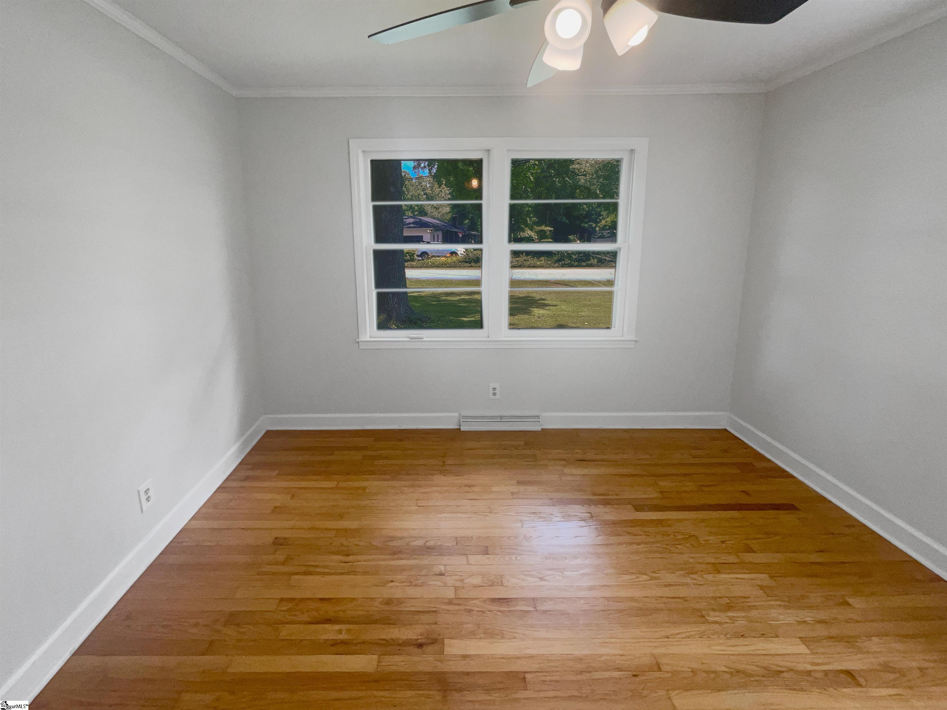 8 Howell Circle Greenville, SC 29615