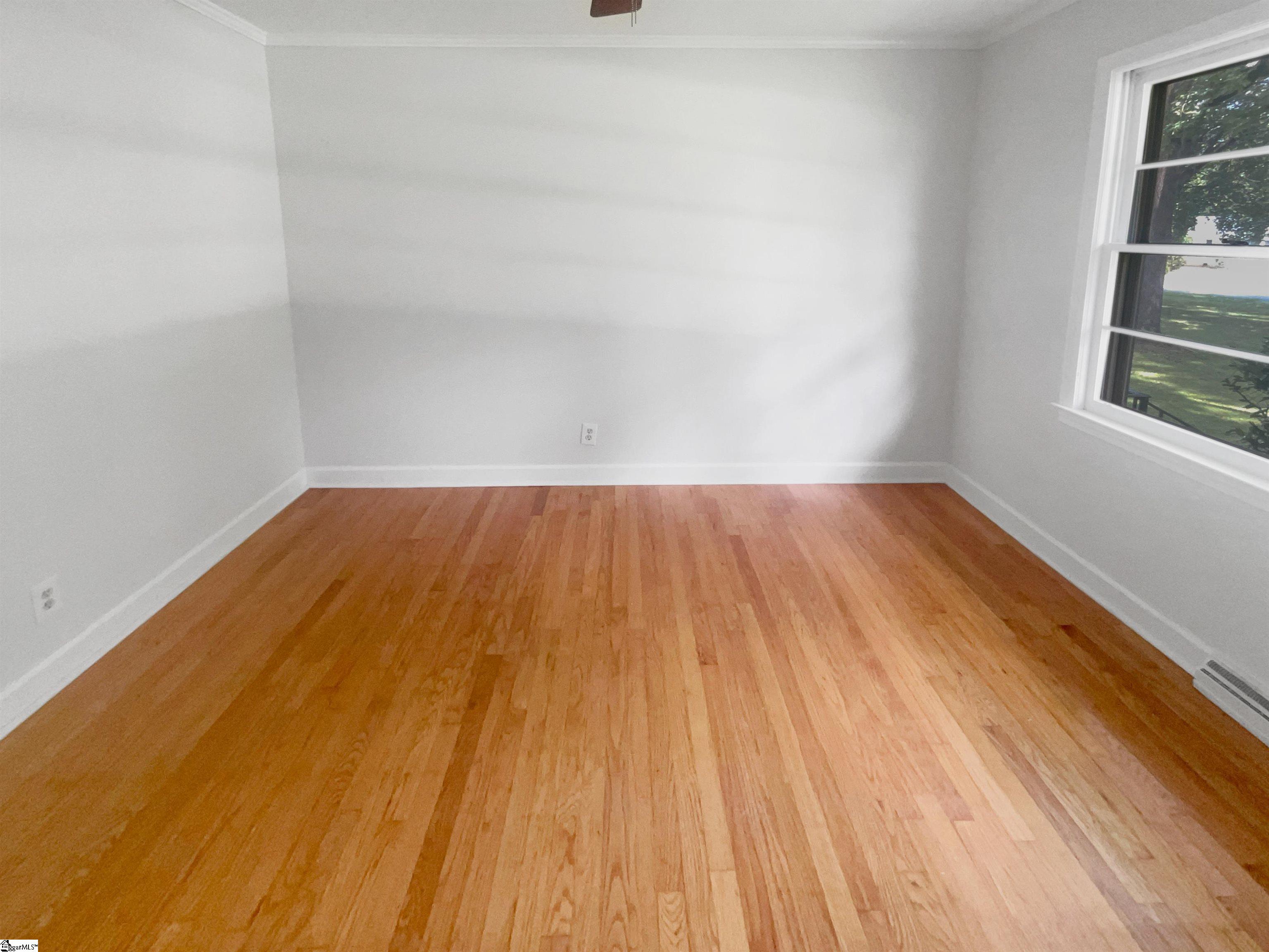 8 Howell Circle Greenville, SC 29615