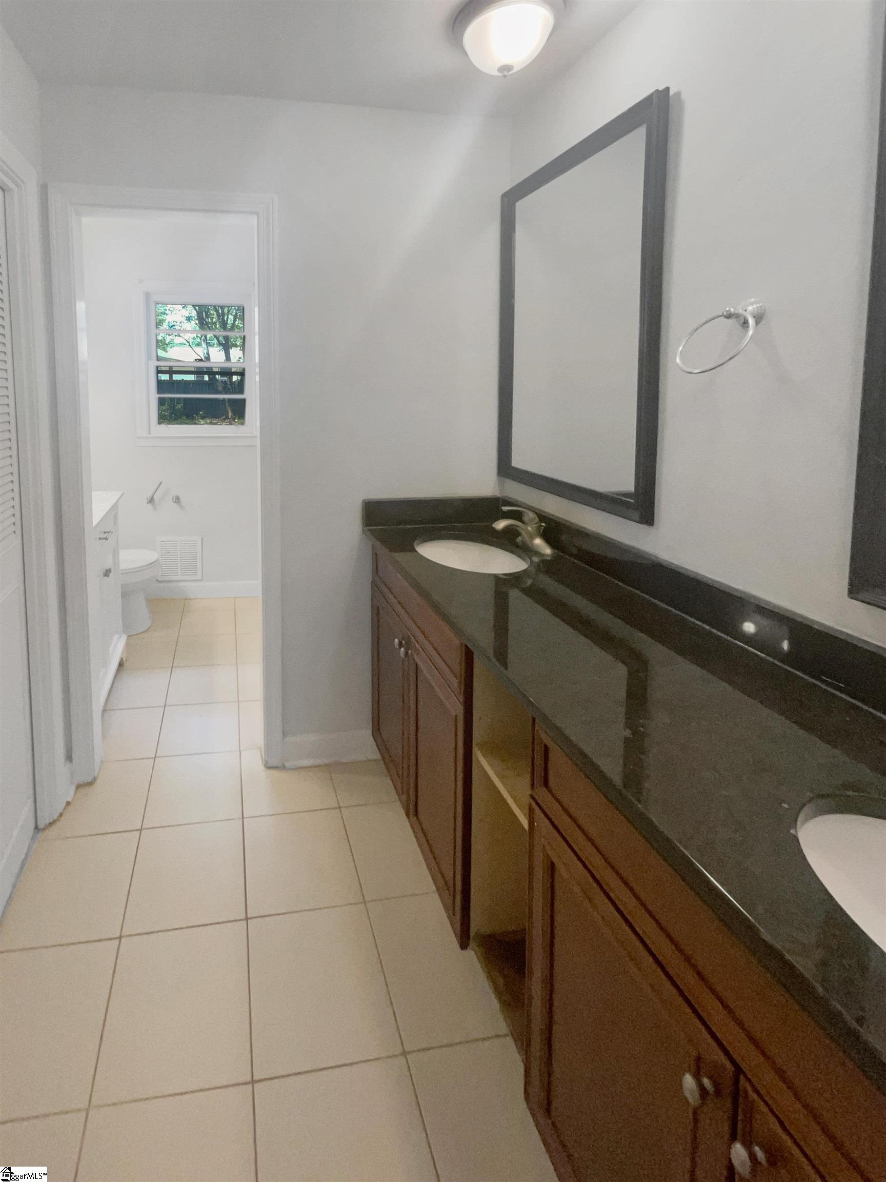 8 Howell Circle Greenville, SC 29615