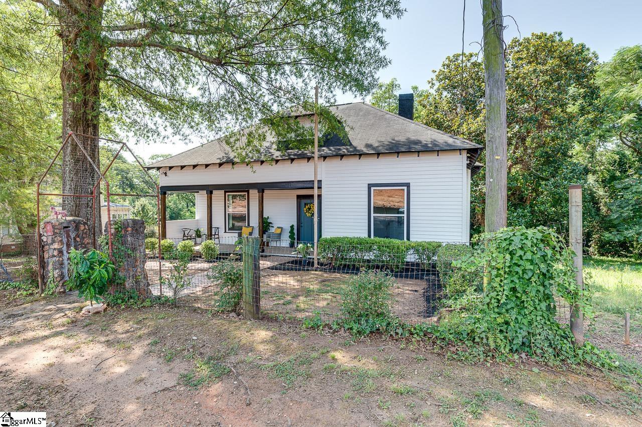 100 Wakefield Street Greenville, SC 29601