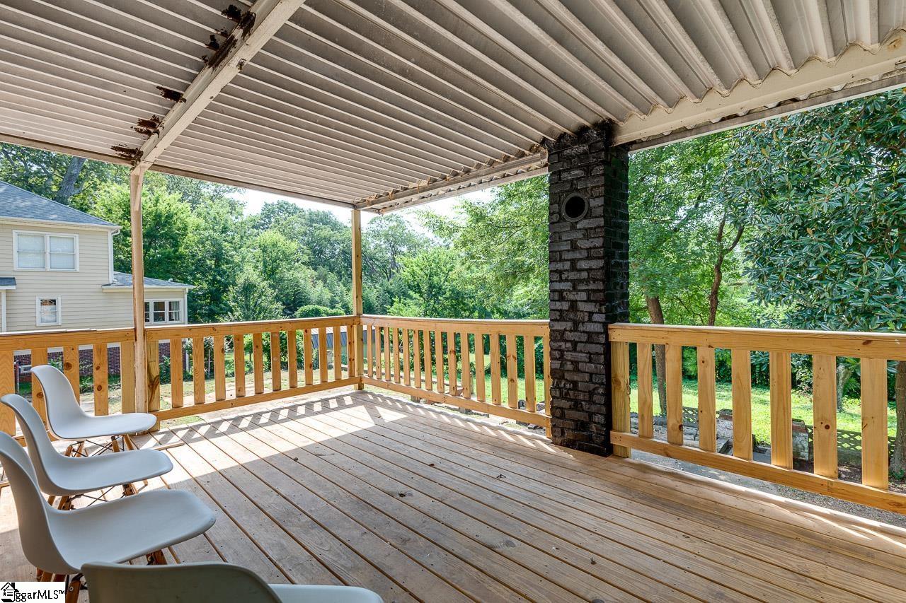 100 Wakefield Street Greenville, SC 29601