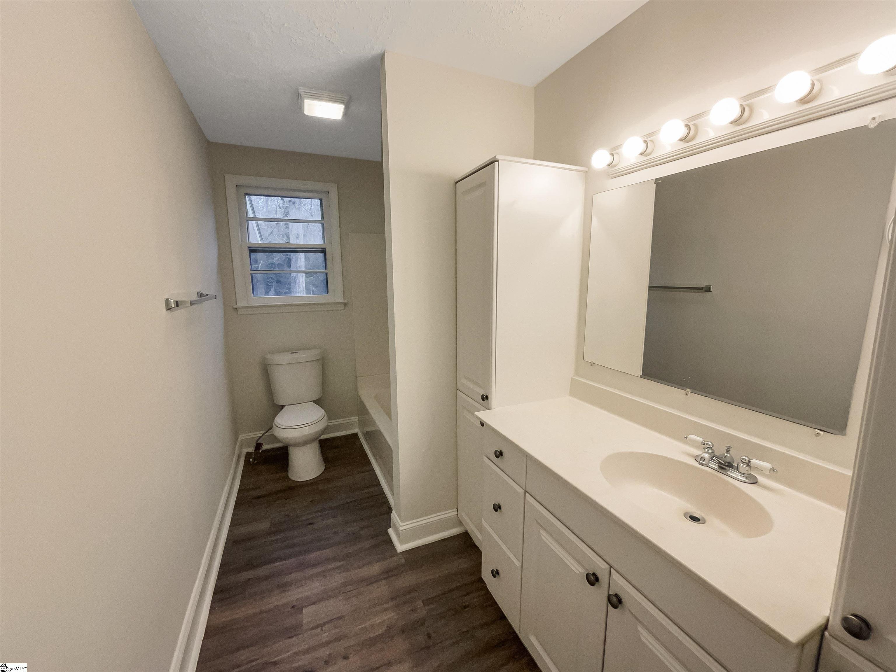 421 High Valley Boulevard Greenville, SC 29605