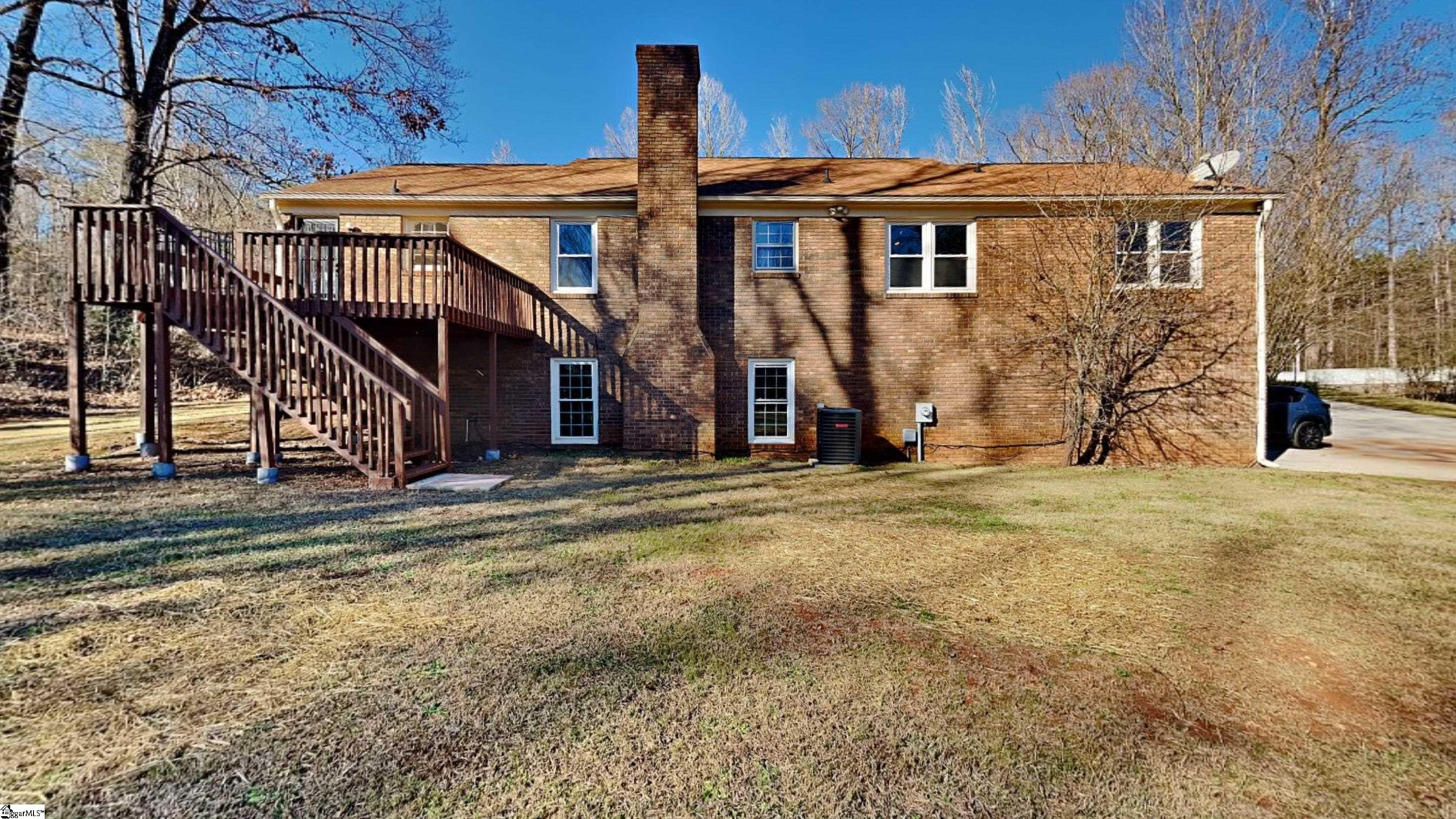 522 Cambridge Drive Spartanburg, SC 29301