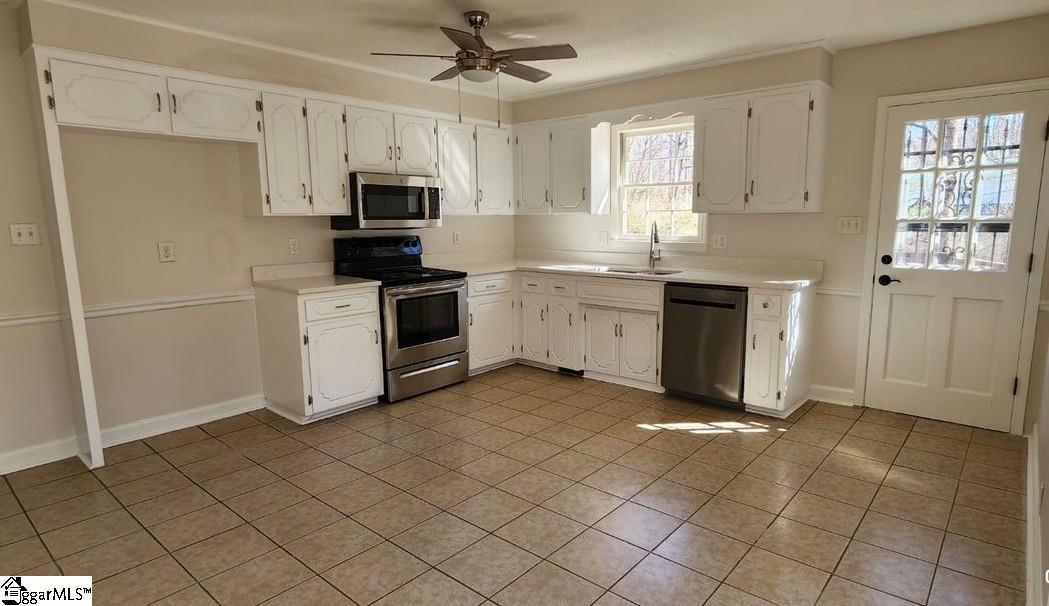 522 Cambridge Drive Spartanburg, SC 29301