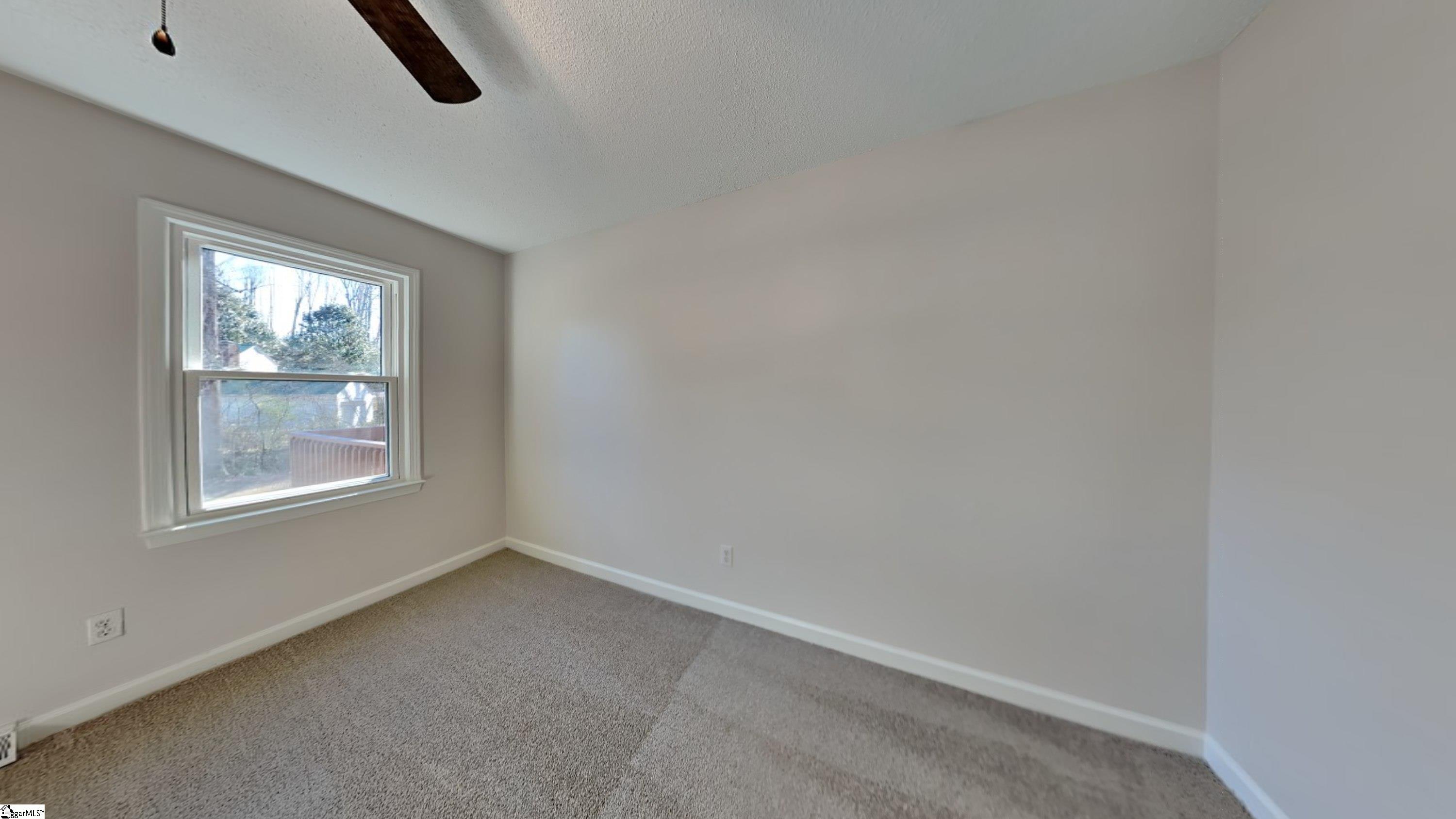 522 Cambridge Drive Spartanburg, SC 29301