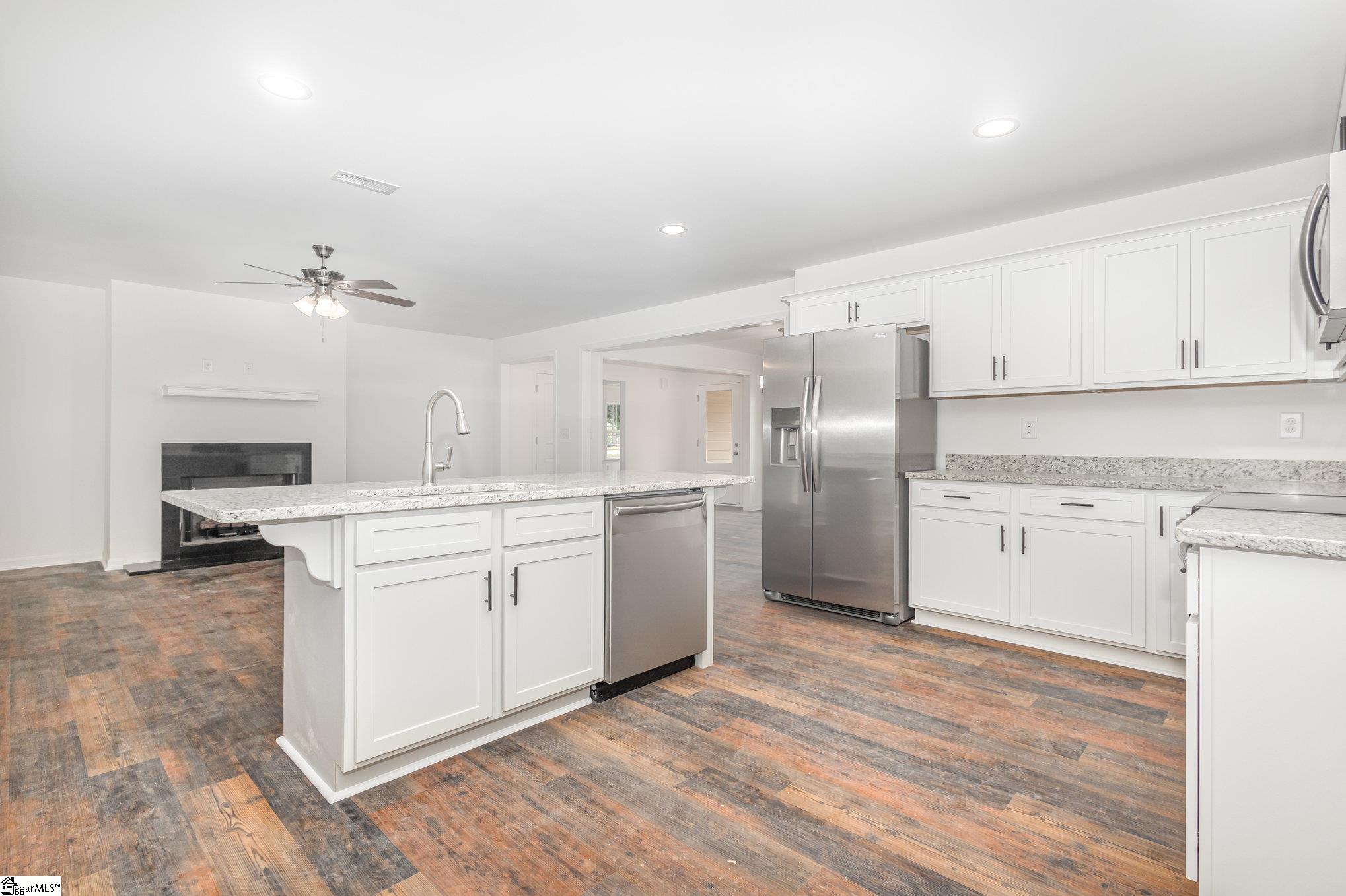 719 Parkview Drive Laurens, SC 29360