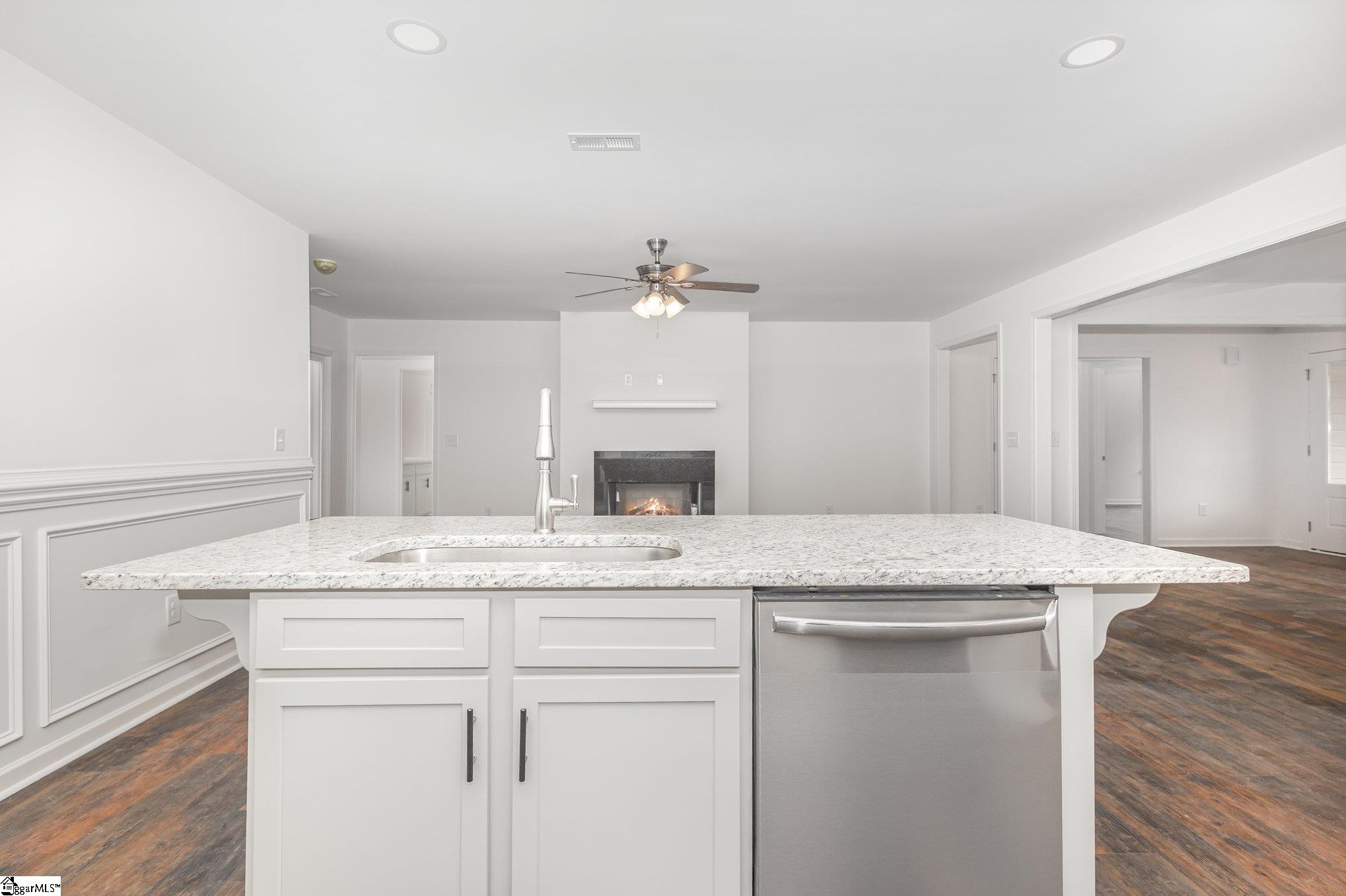 719 Parkview Drive Laurens, SC 29360