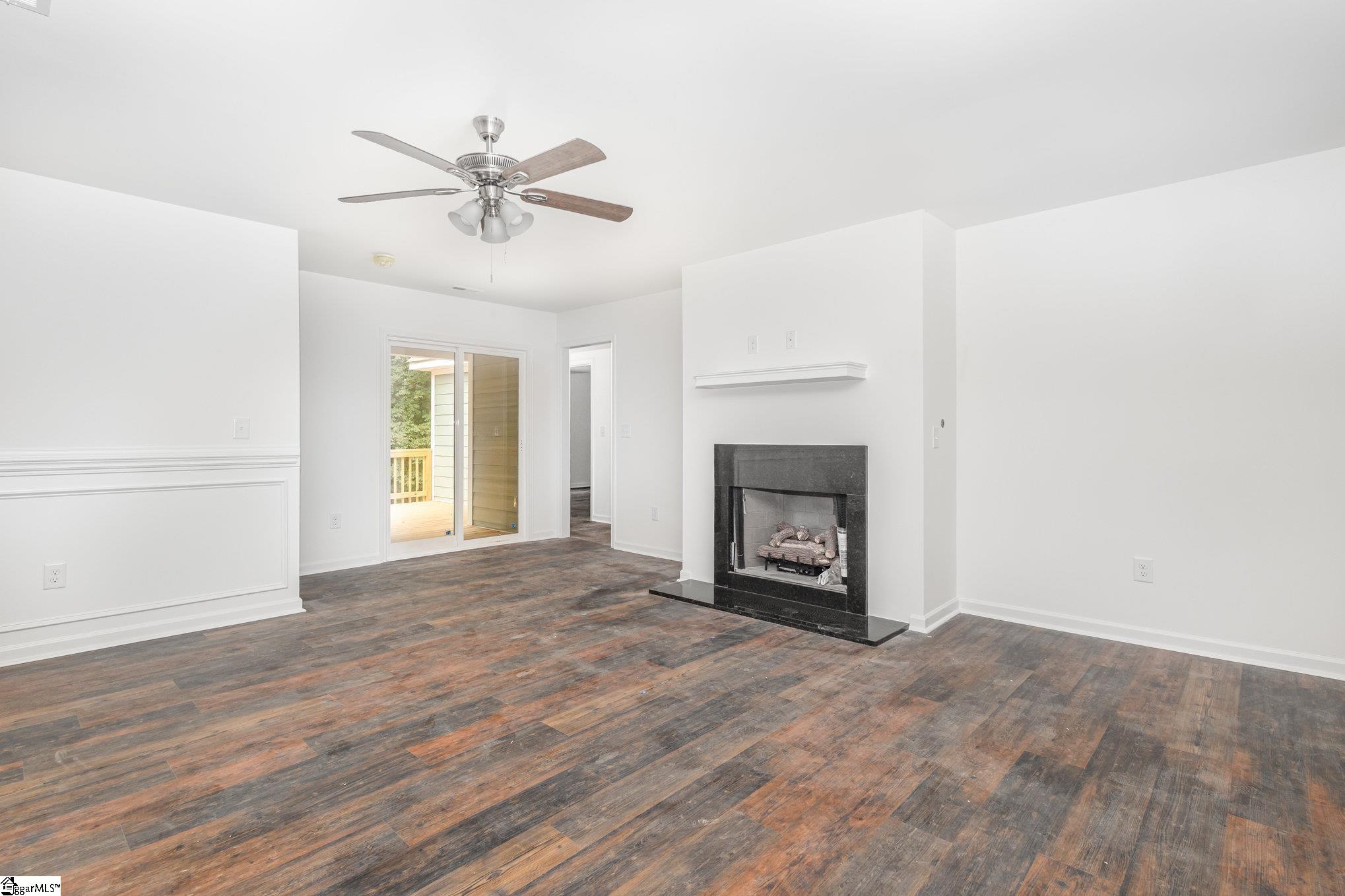 719 Parkview Drive Laurens, SC 29360