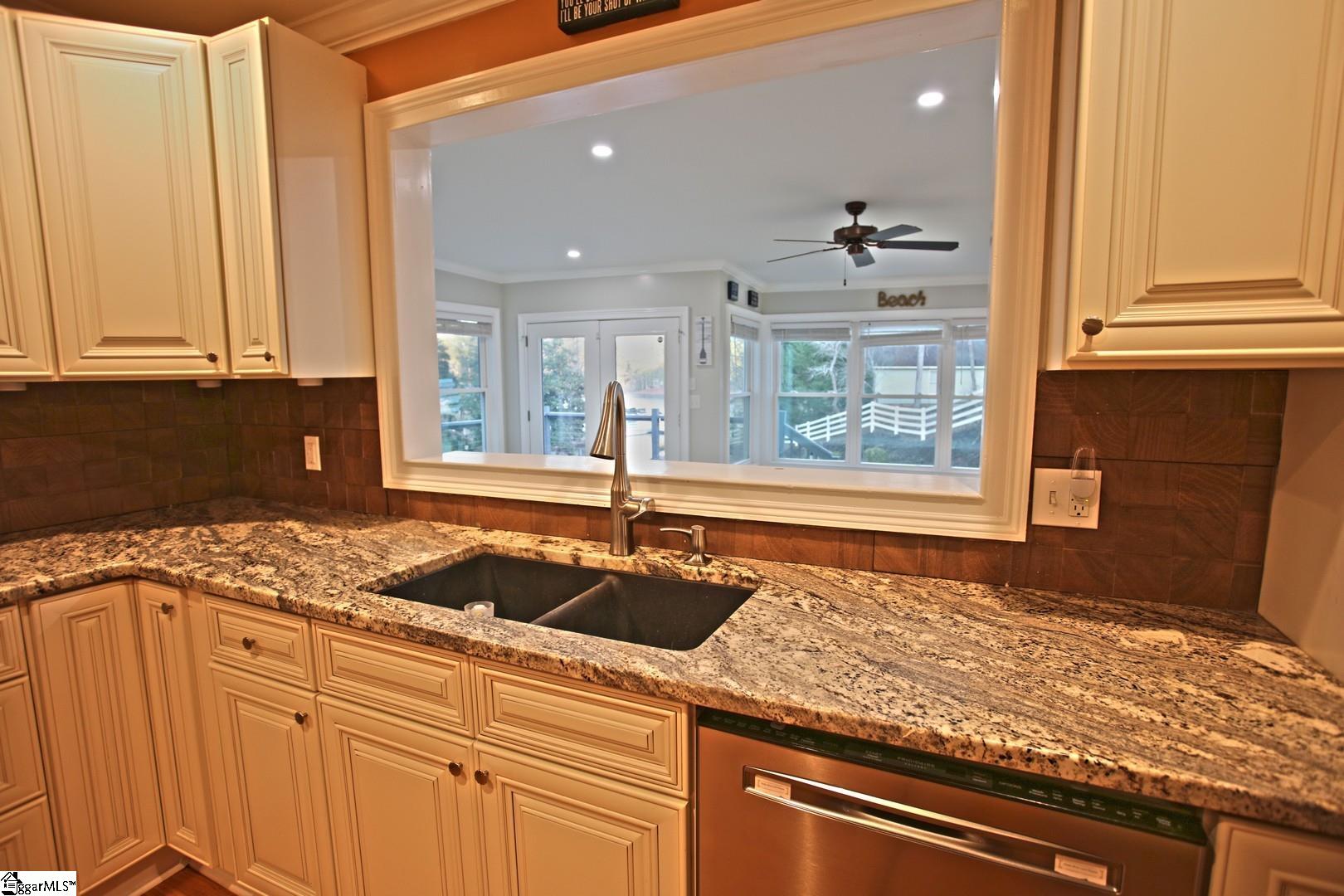 322 Hillandale Road Seneca, SC 29672