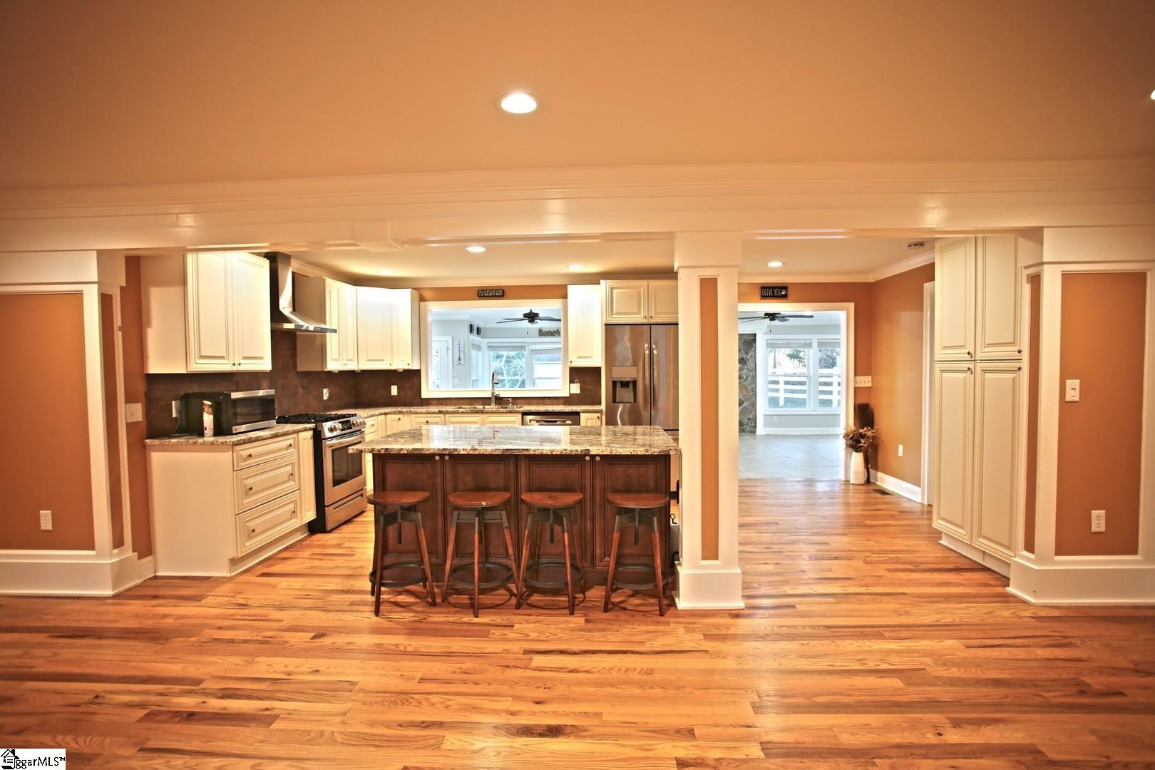 322 Hillandale Road Seneca, SC 29672