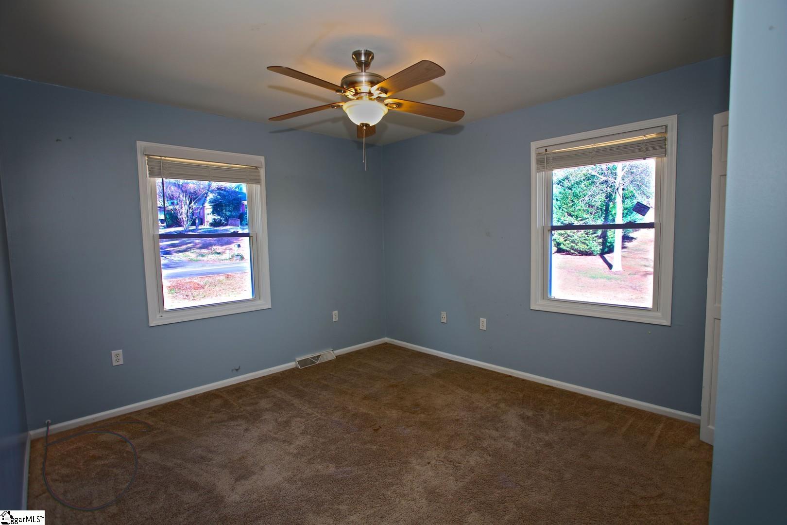 322 Hillandale Road Seneca, SC 29672