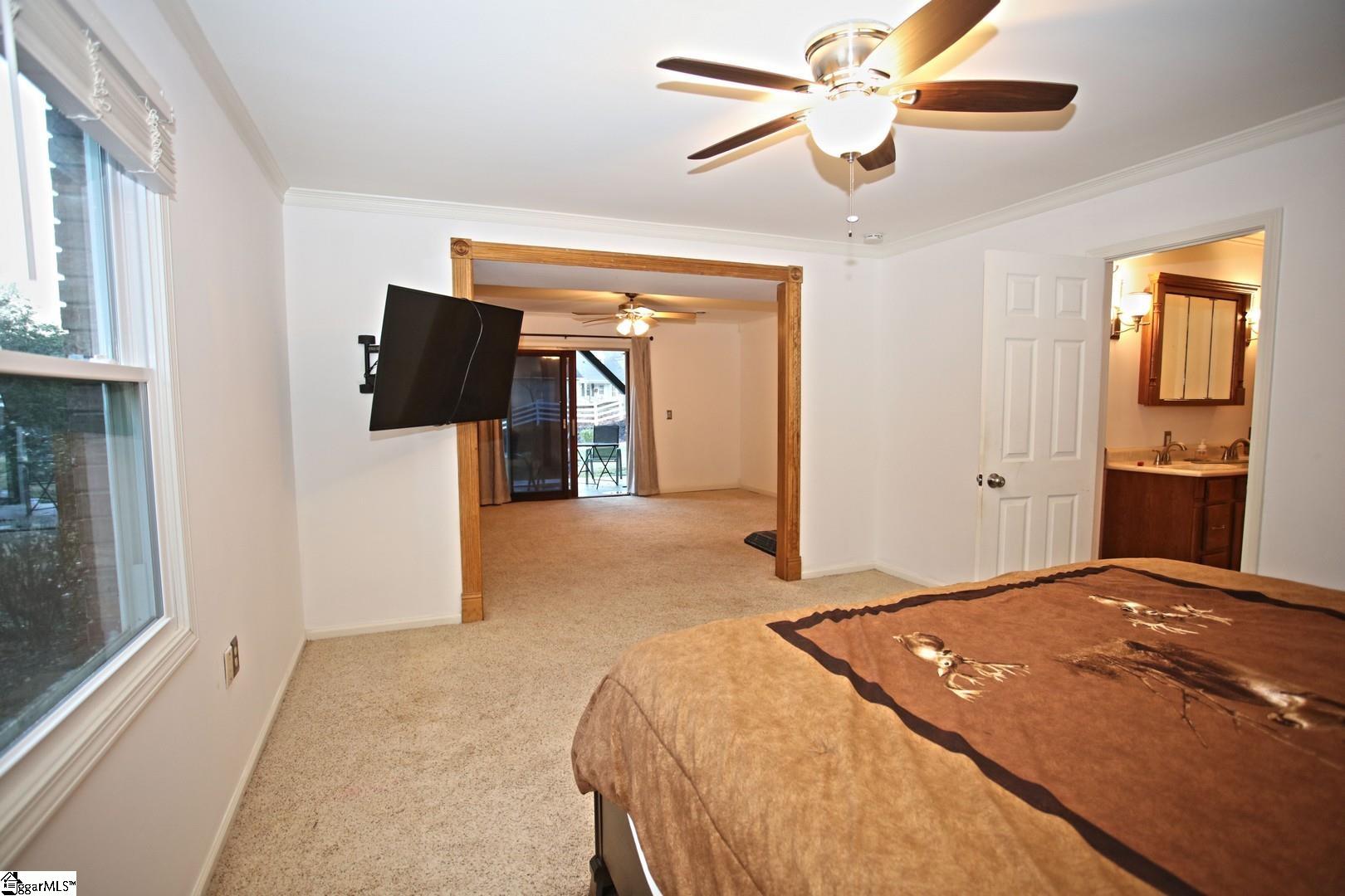 322 Hillandale Road Seneca, SC 29672