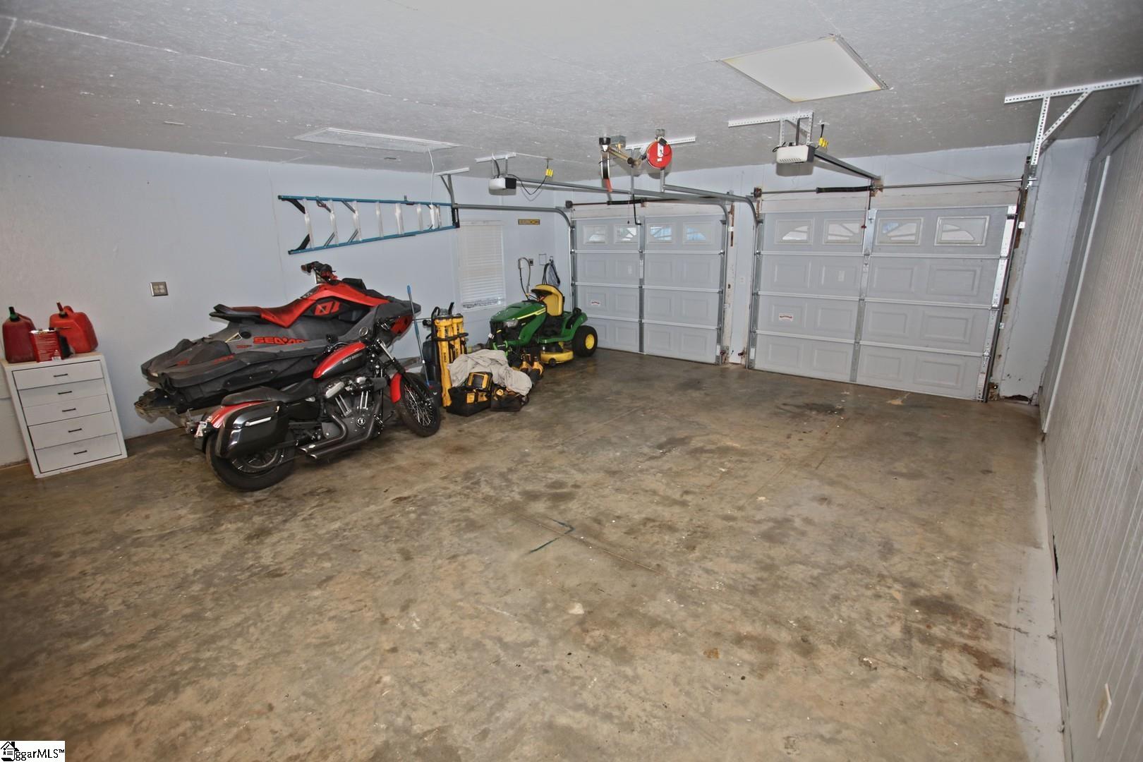 322 Hillandale Road Seneca, SC 29672