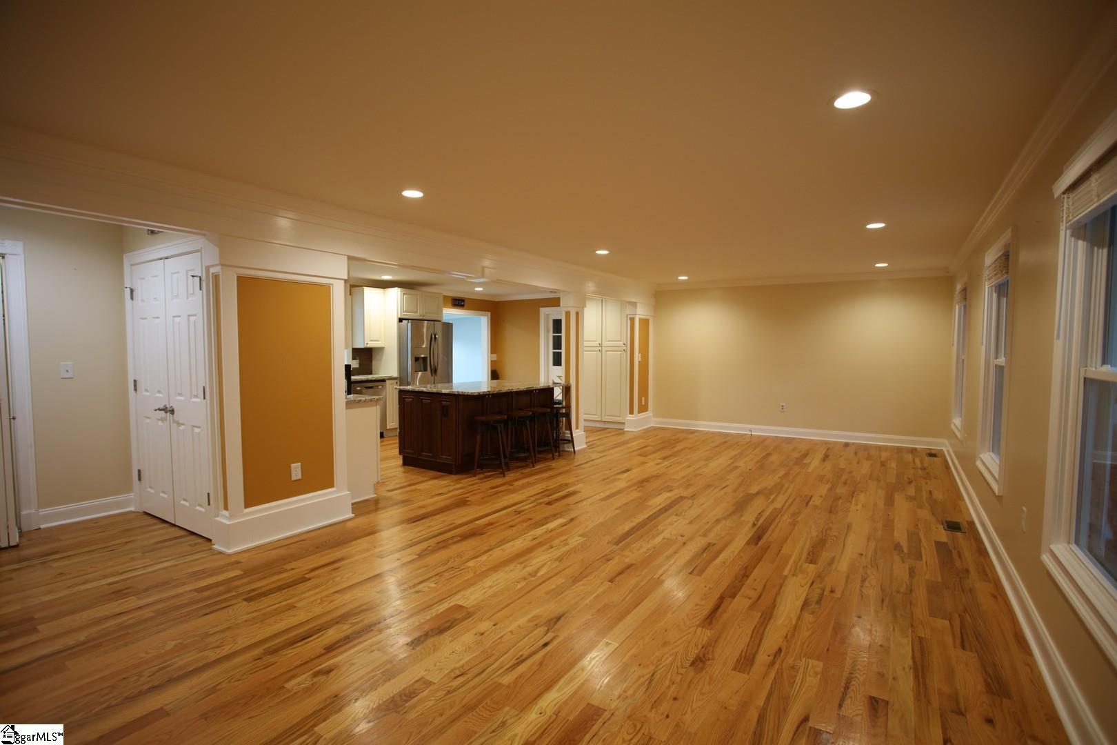 322 Hillandale Road Seneca, SC 29672