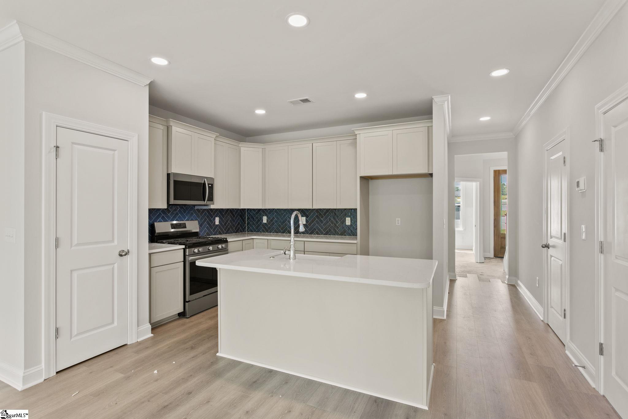 338 Lake Greenwood Boulevard Greenwood, SC 29649