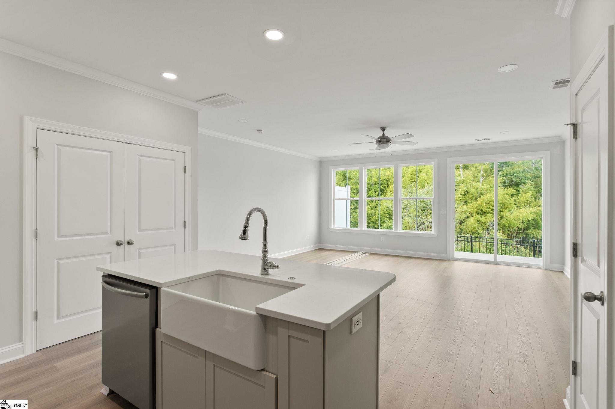 338 Lake Greenwood Boulevard Greenwood, SC 29649