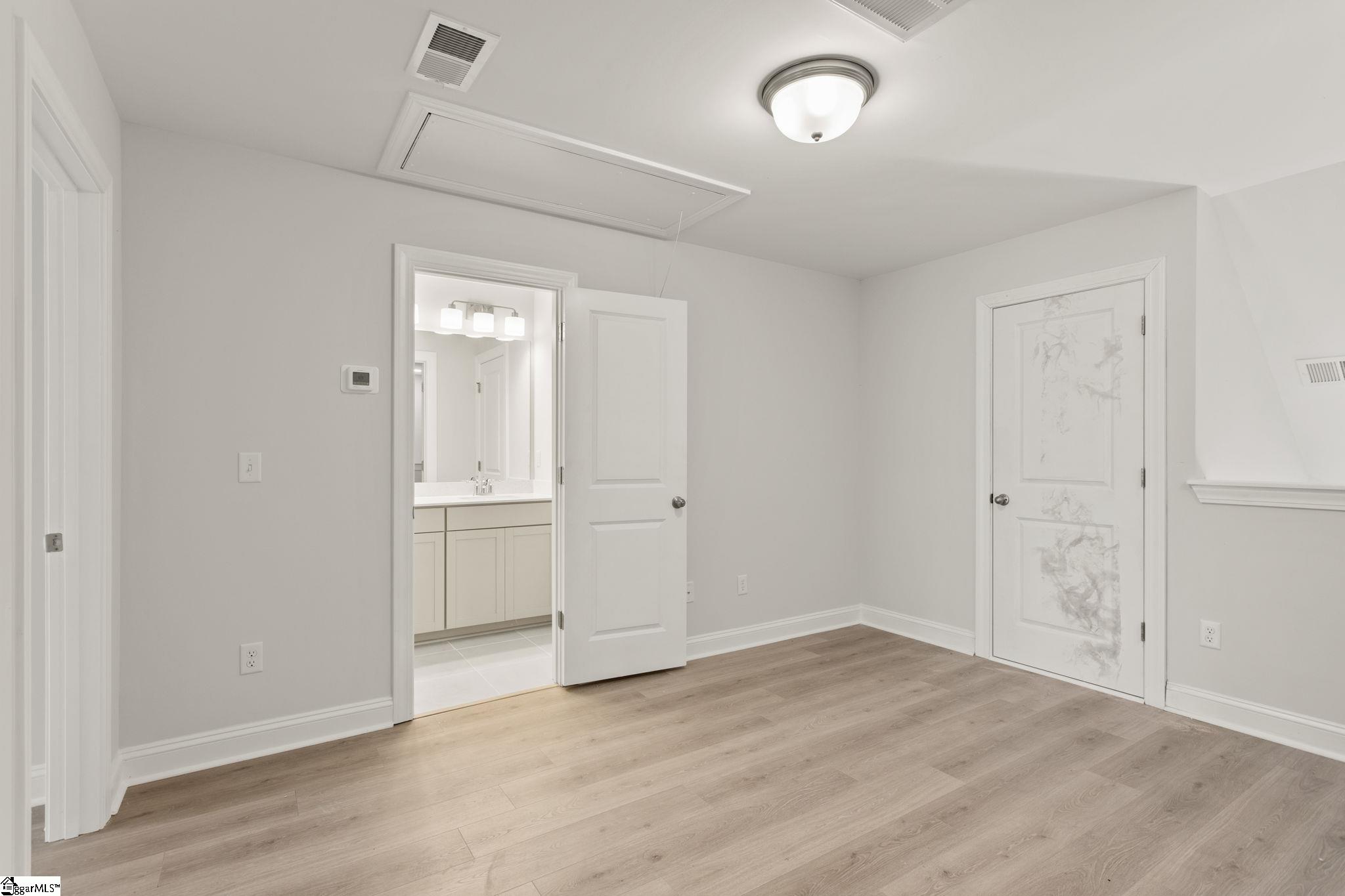 338 Lake Greenwood Boulevard Greenwood, SC 29649