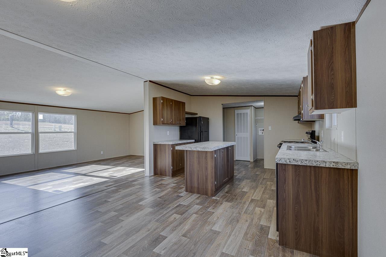 199 Folk Road Chesnee, SC 29323