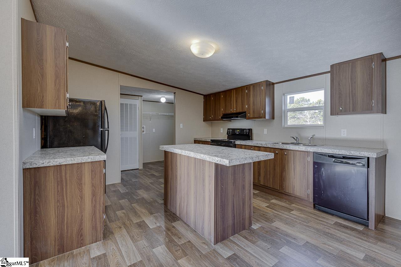 199 Folk Road Chesnee, SC 29323