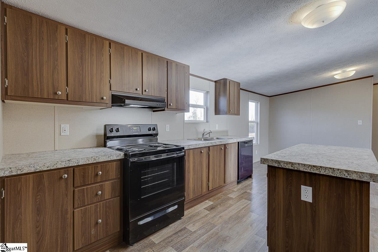 199 Folk Road Chesnee, SC 29323