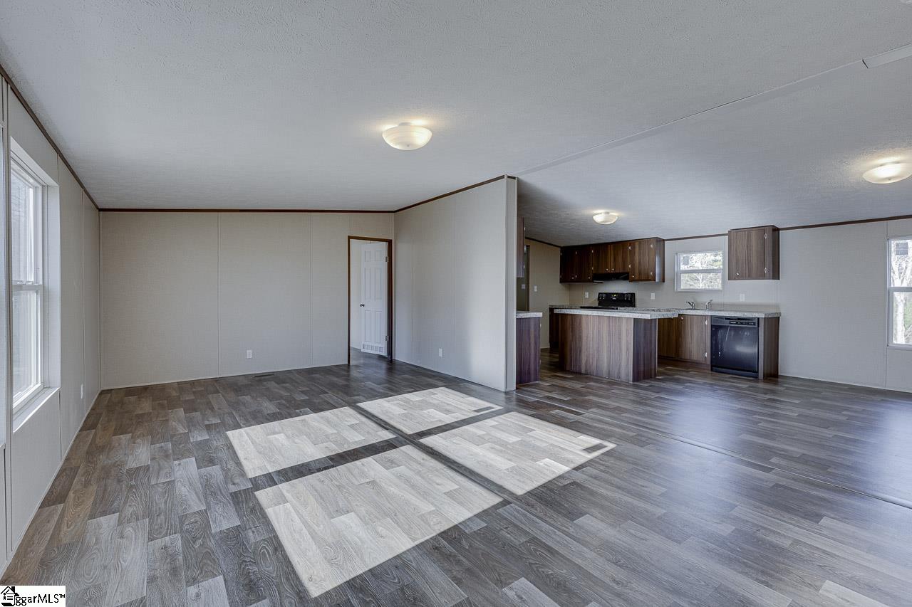 199 Folk Road Chesnee, SC 29323