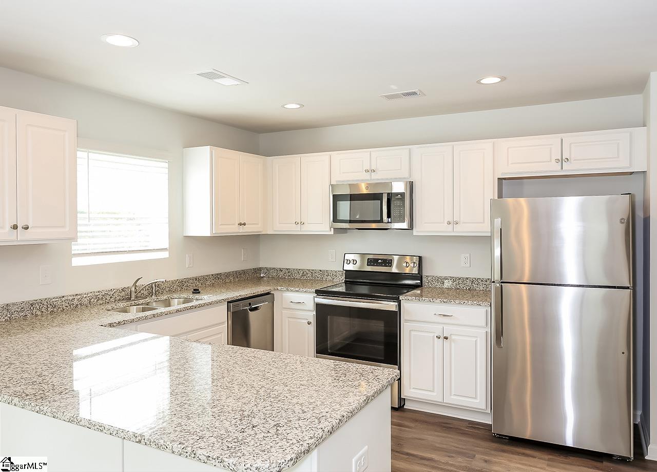 243 Kelly Farm Road Moore, SC 29369