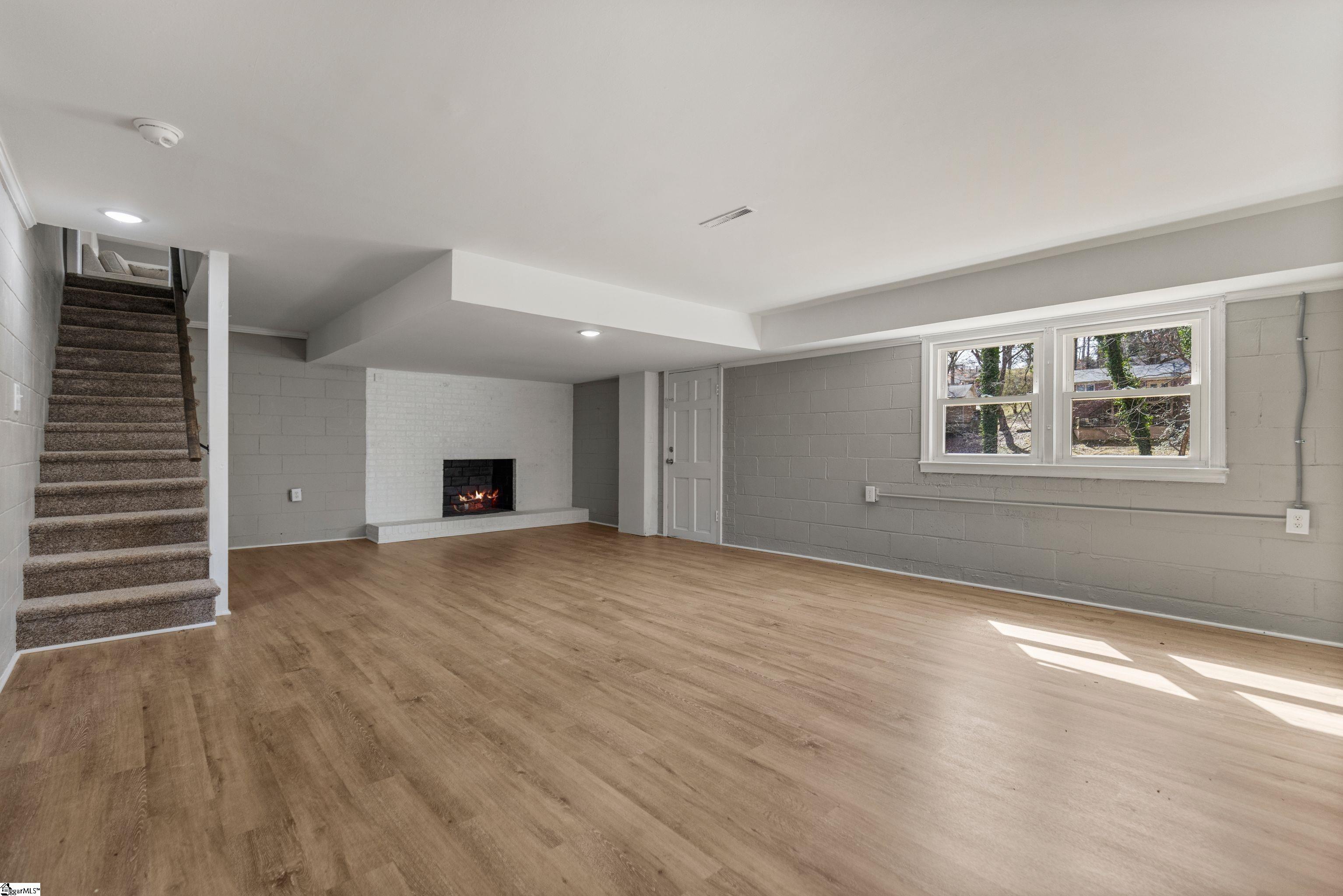 11 Longmeadow Road Taylors, SC 29687