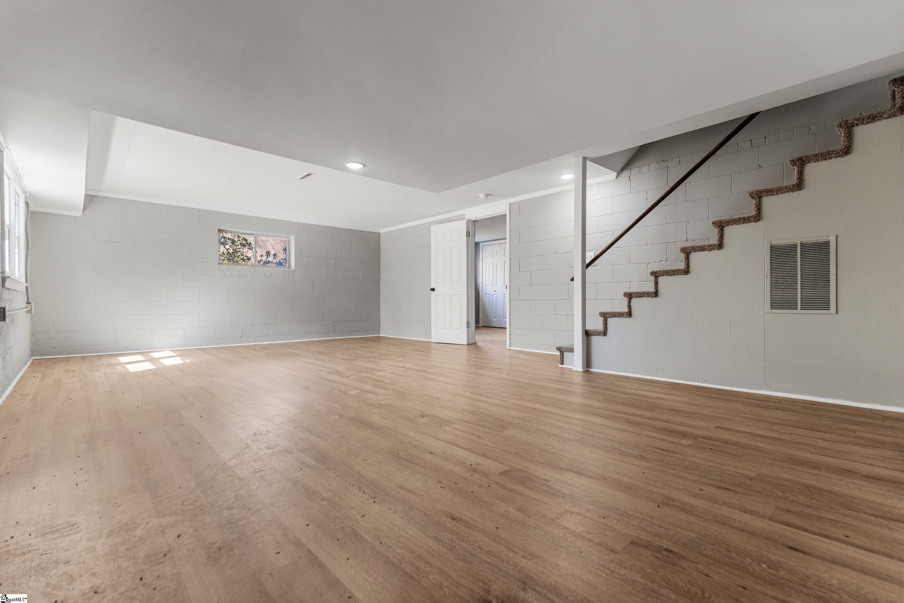 11 Longmeadow Road Taylors, SC 29687
