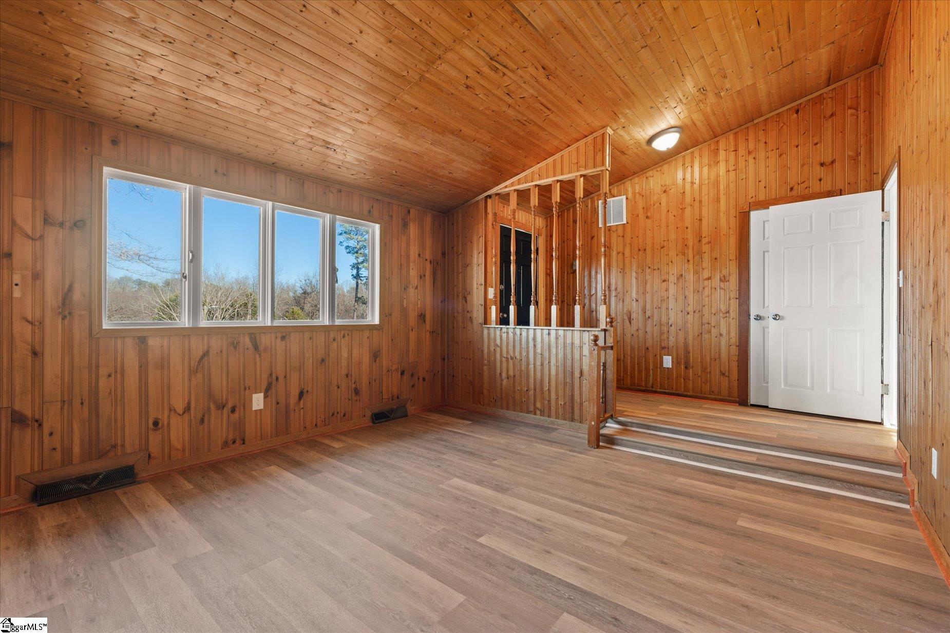 107 Sherry Lane Easley, SC 29640