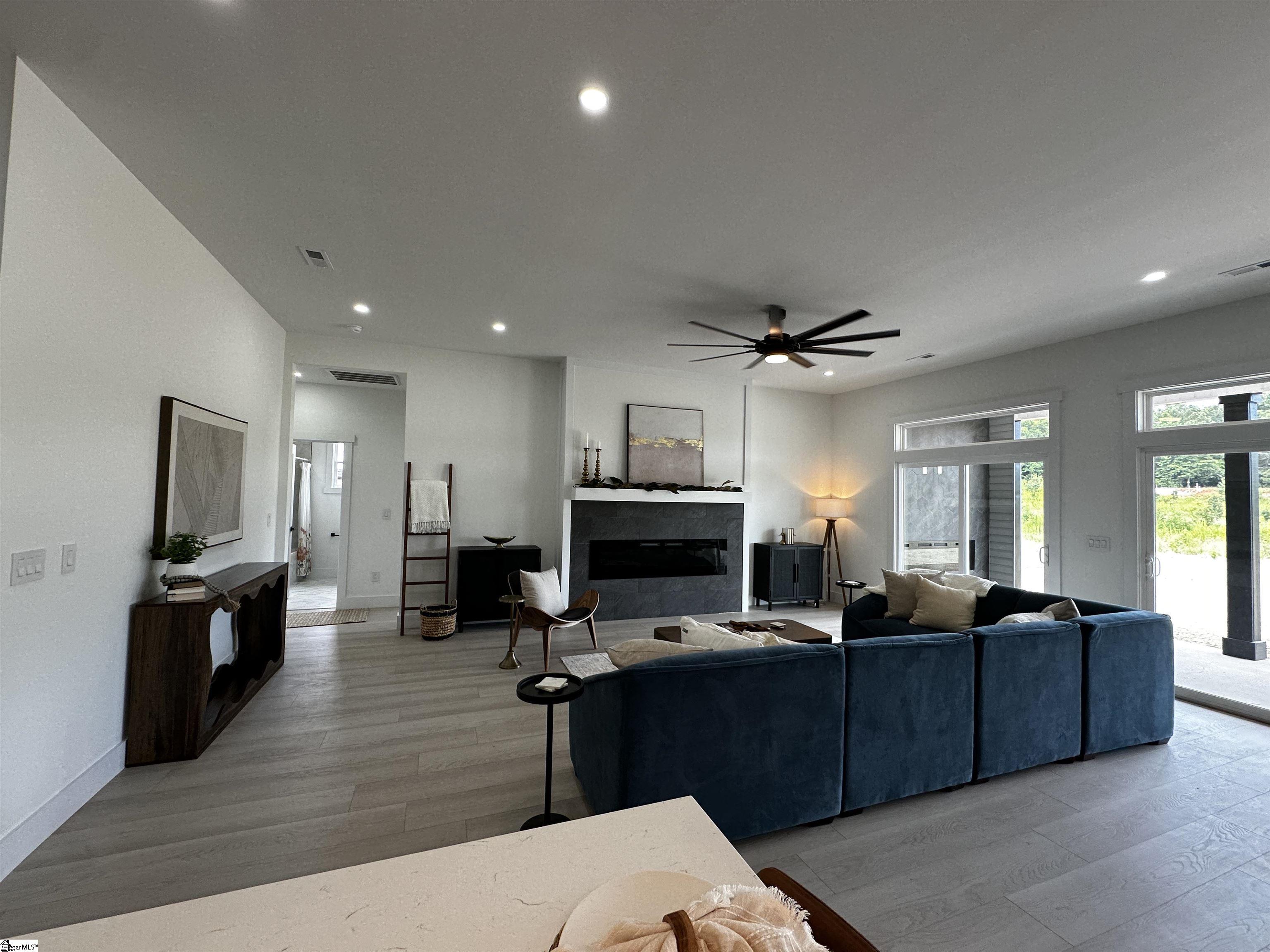 2931 Old Greenville Highway Central, SC 29630