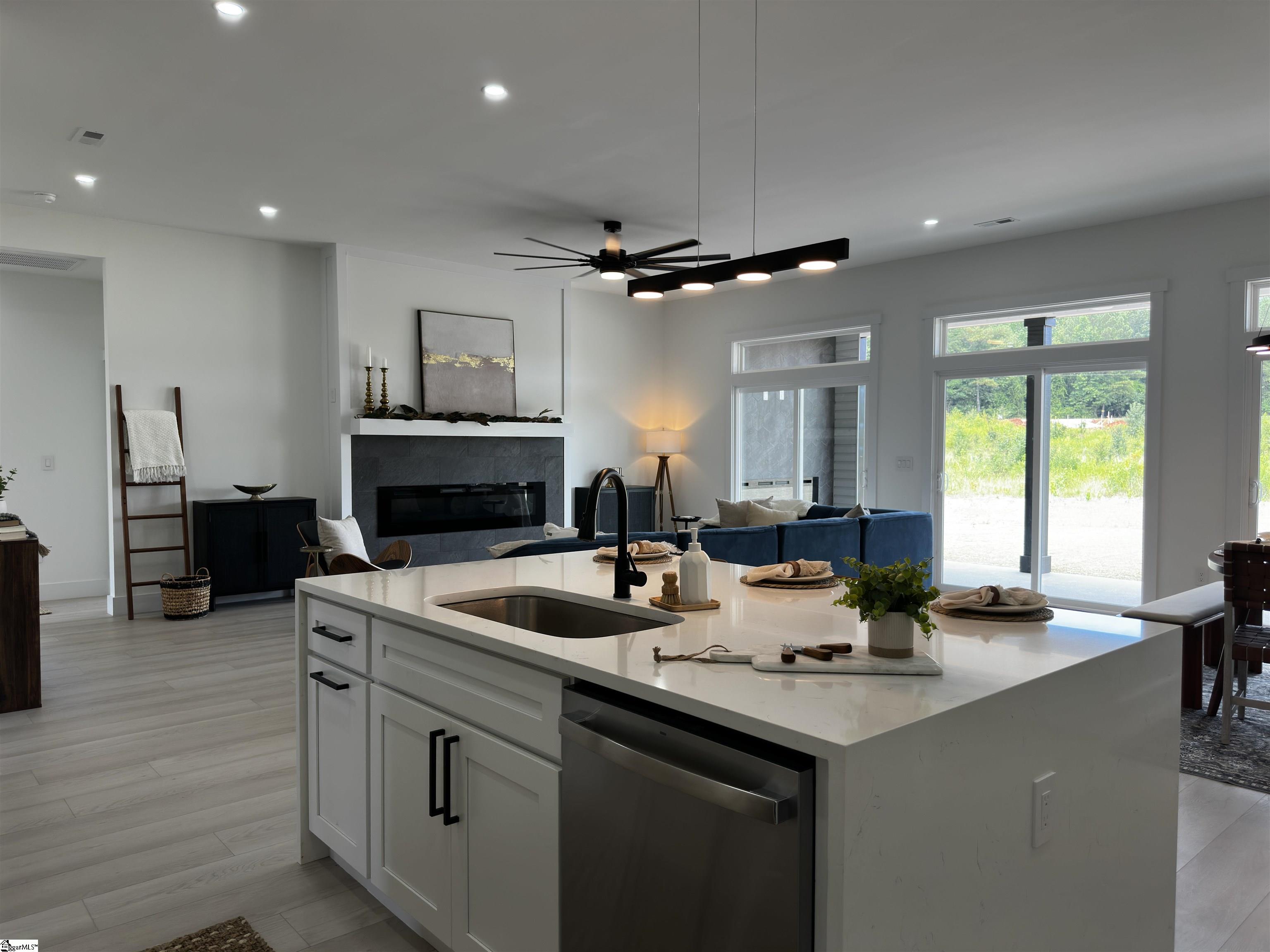 2931 Old Greenville Highway Central, SC 29630