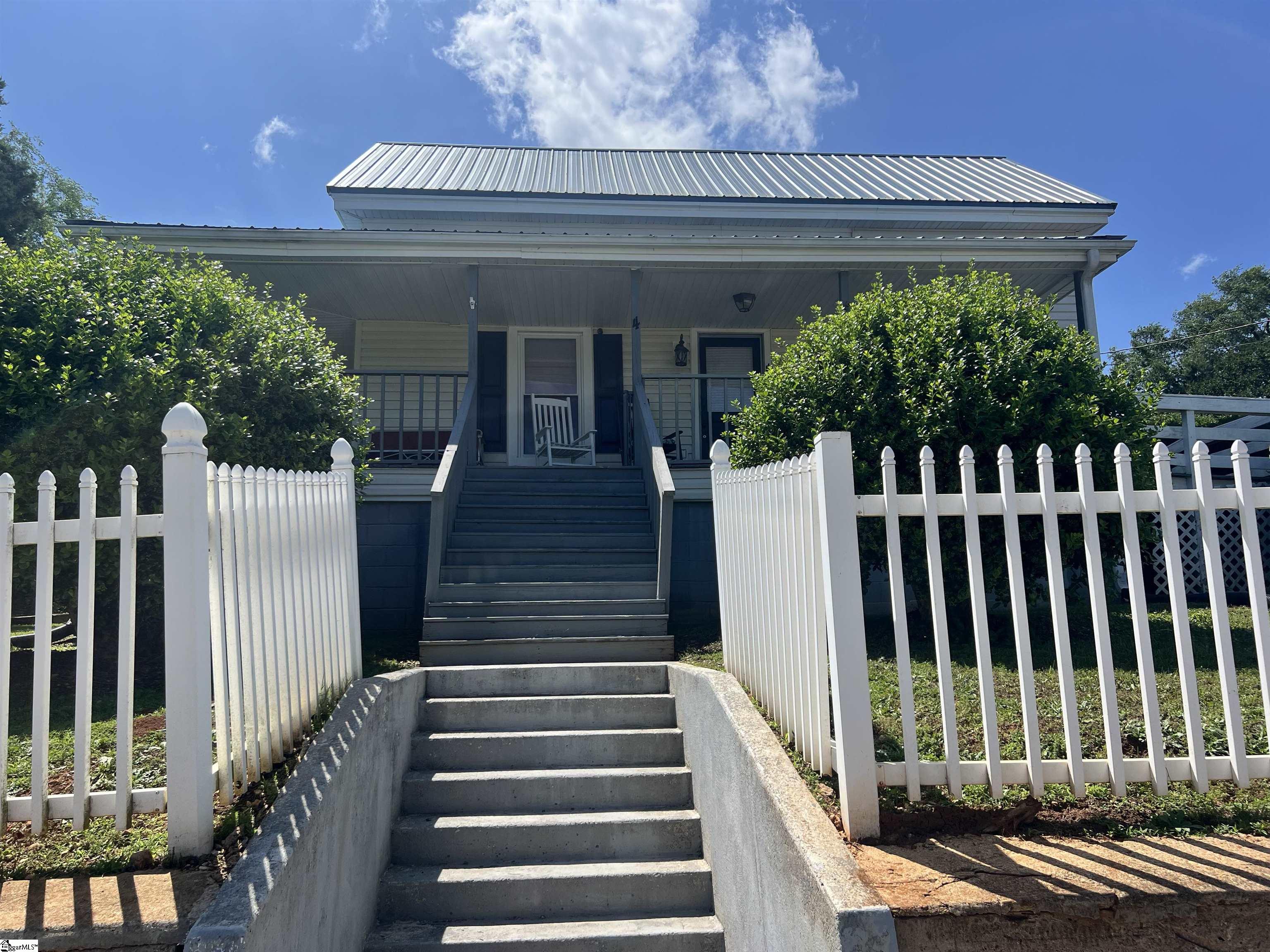 4 Courtney Street Pelzer, SC 29669
