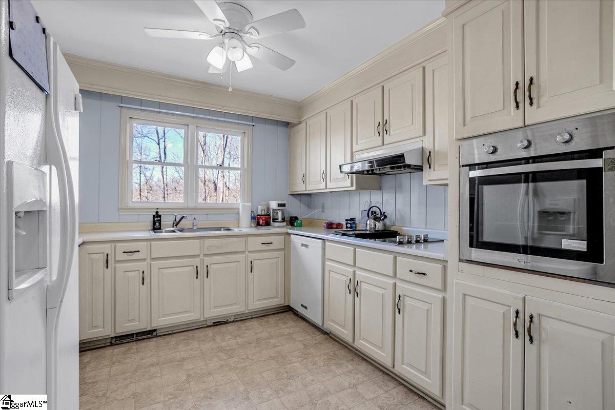 1733 Tigerville Road Travelers Rest, SC 29690