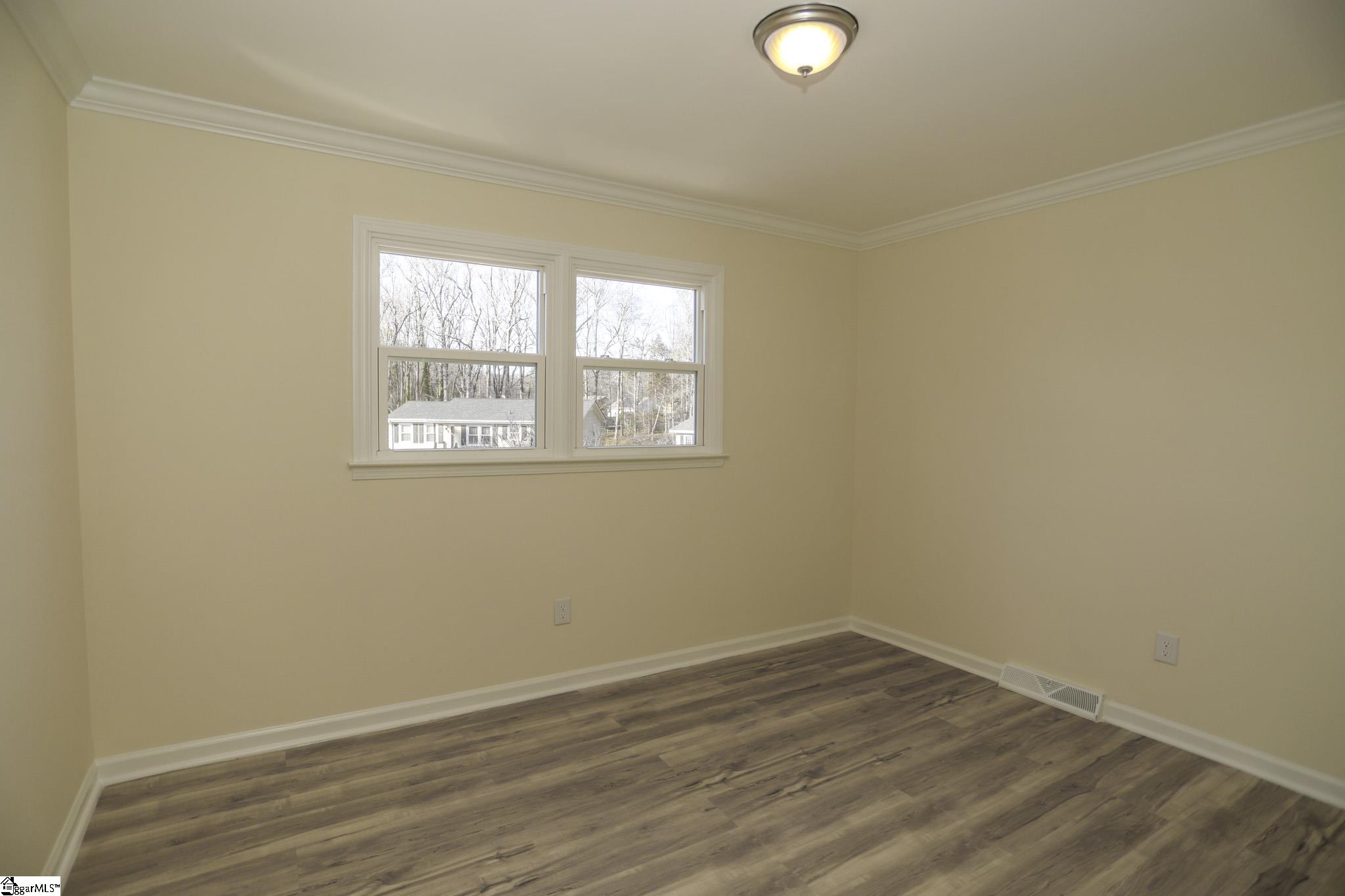 122 Woodcliff Court Simpsonville, SC 29681