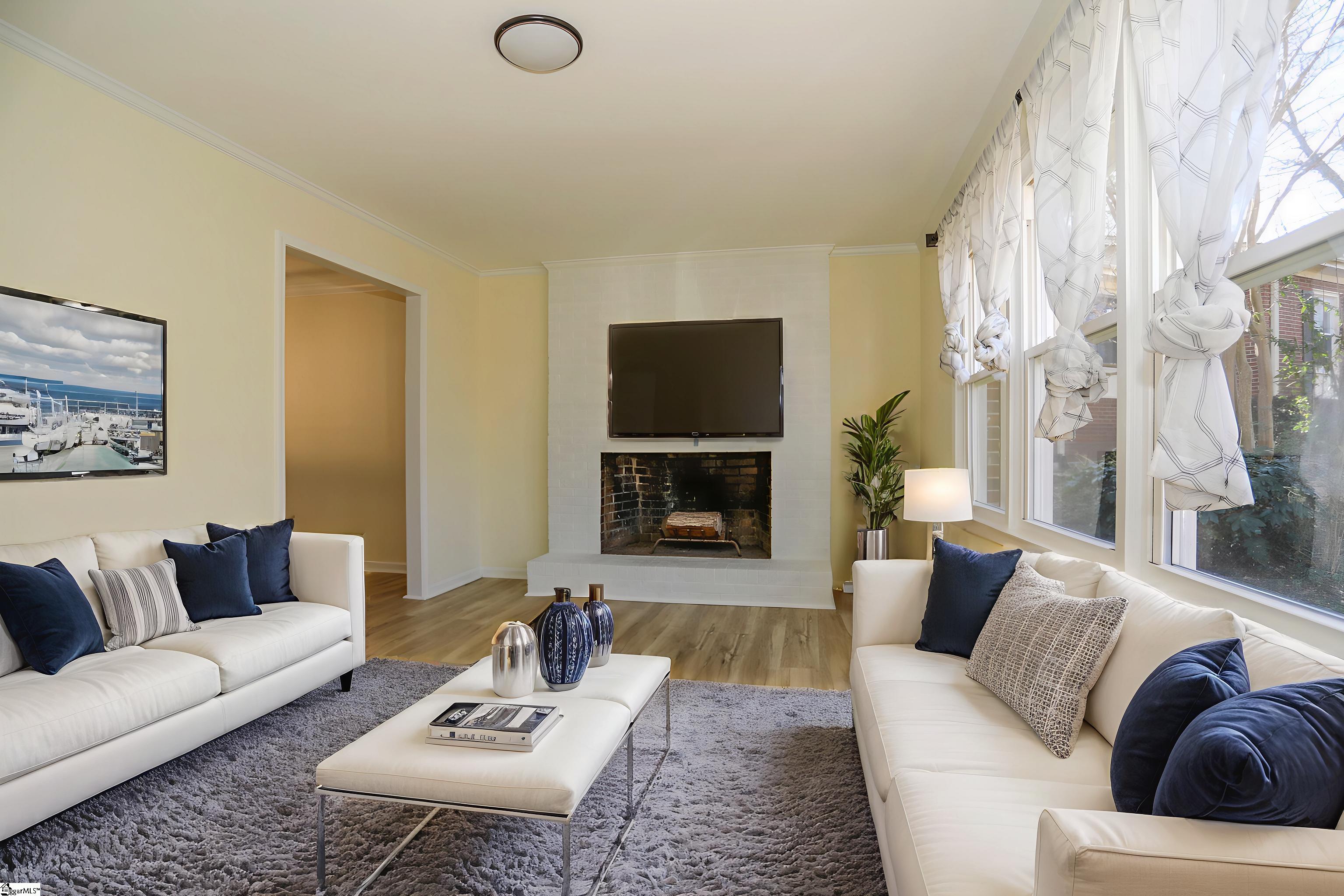 122 Woodcliff Court Simpsonville, SC 29681