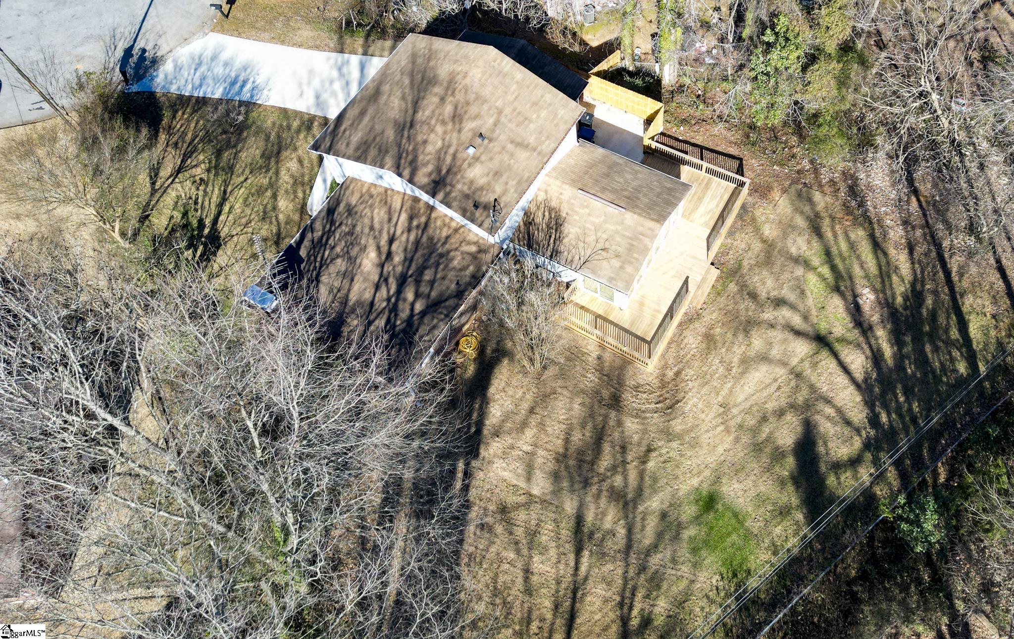 122 Woodcliff Court Simpsonville, SC 29681