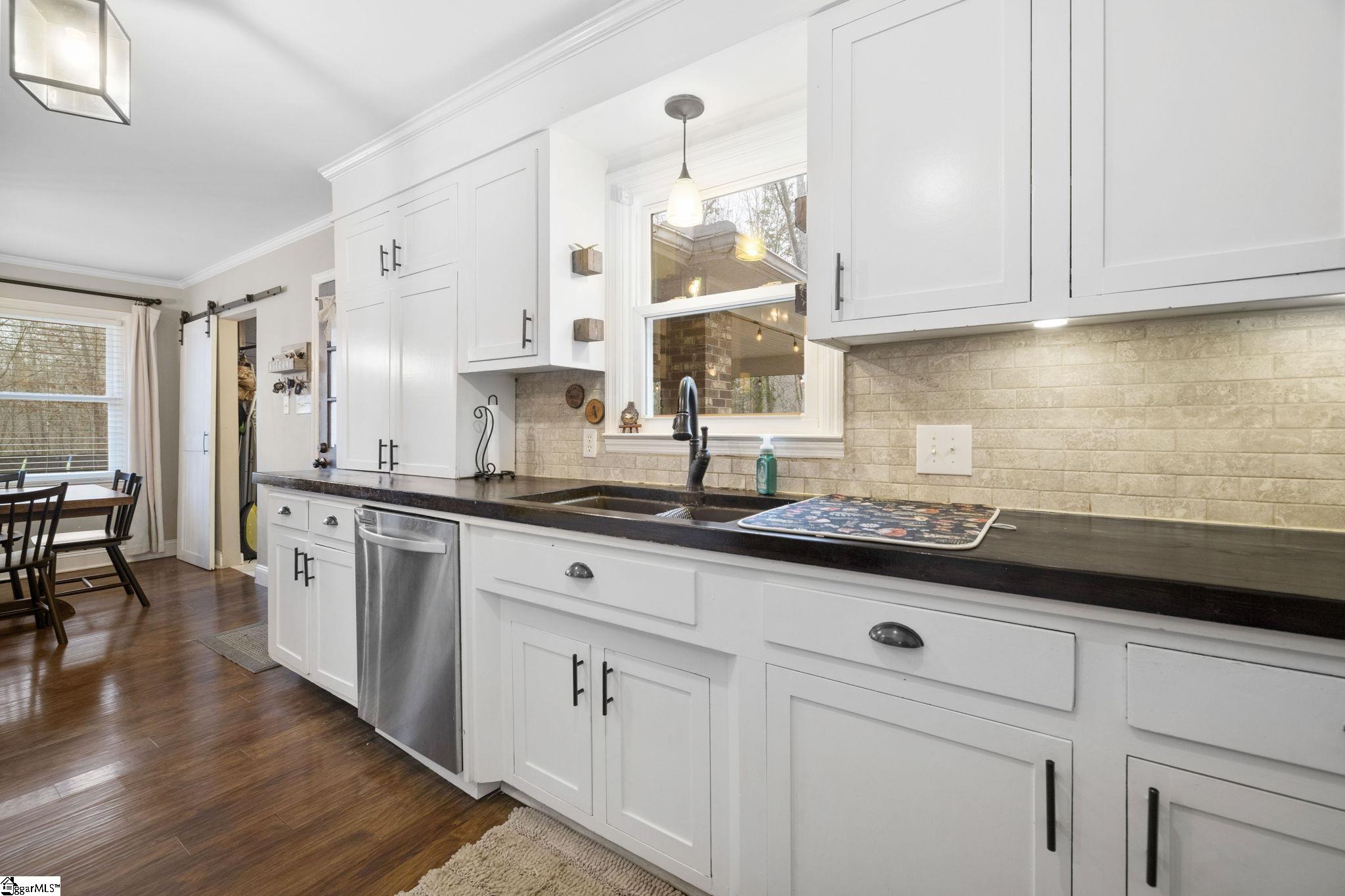 1155 Mitchell Lane Boiling Springs, SC 29316