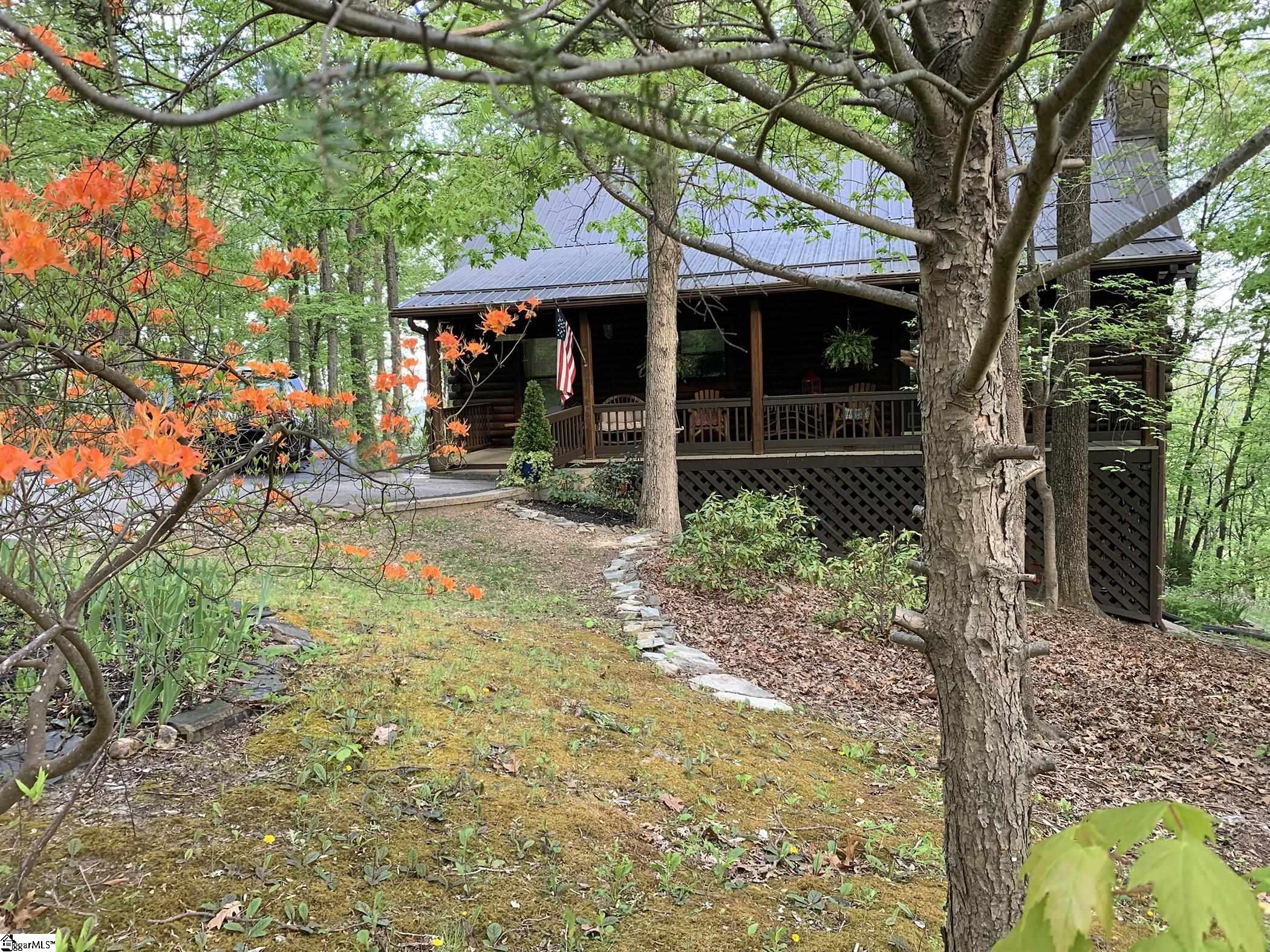 888 White Oak Mountain Road Columbus, NC 28722