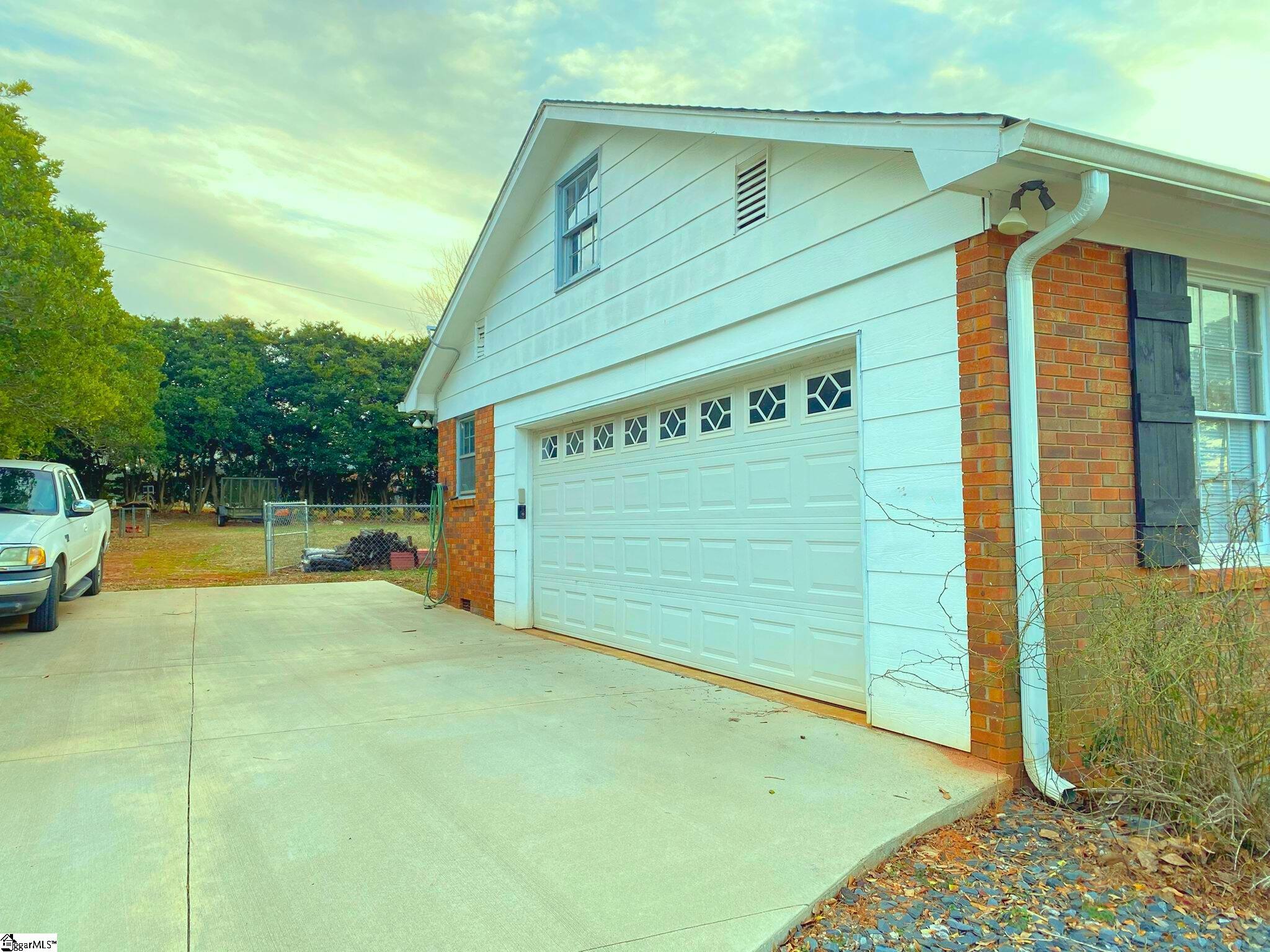 107 Mulberry Street Inman, SC 29349-9119