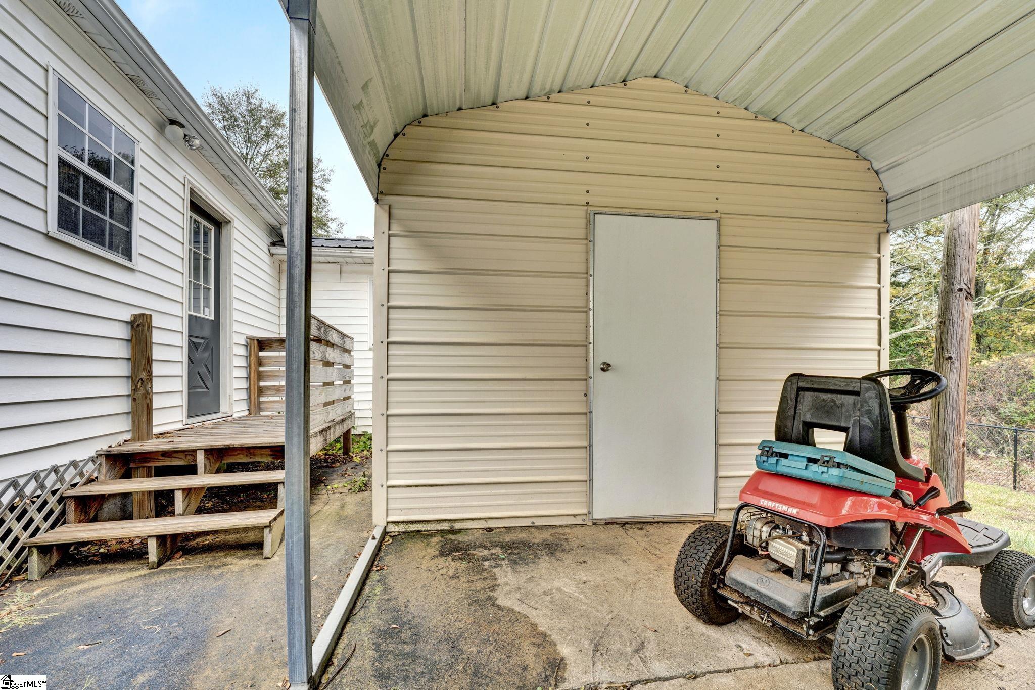 13 Wilson Avenue Liberty, SC 29657