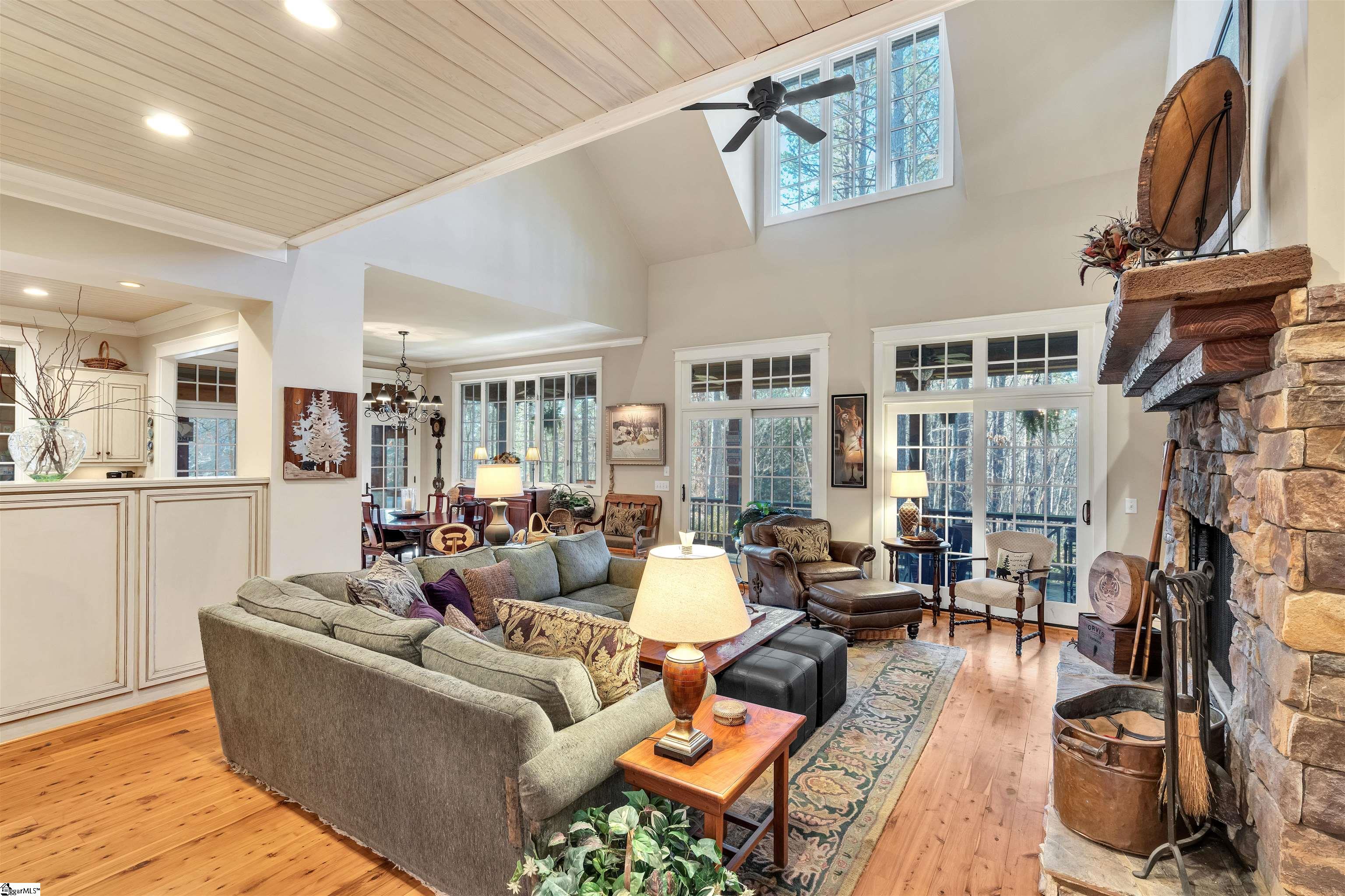 311 Top Ridge Sunset, SC 29685