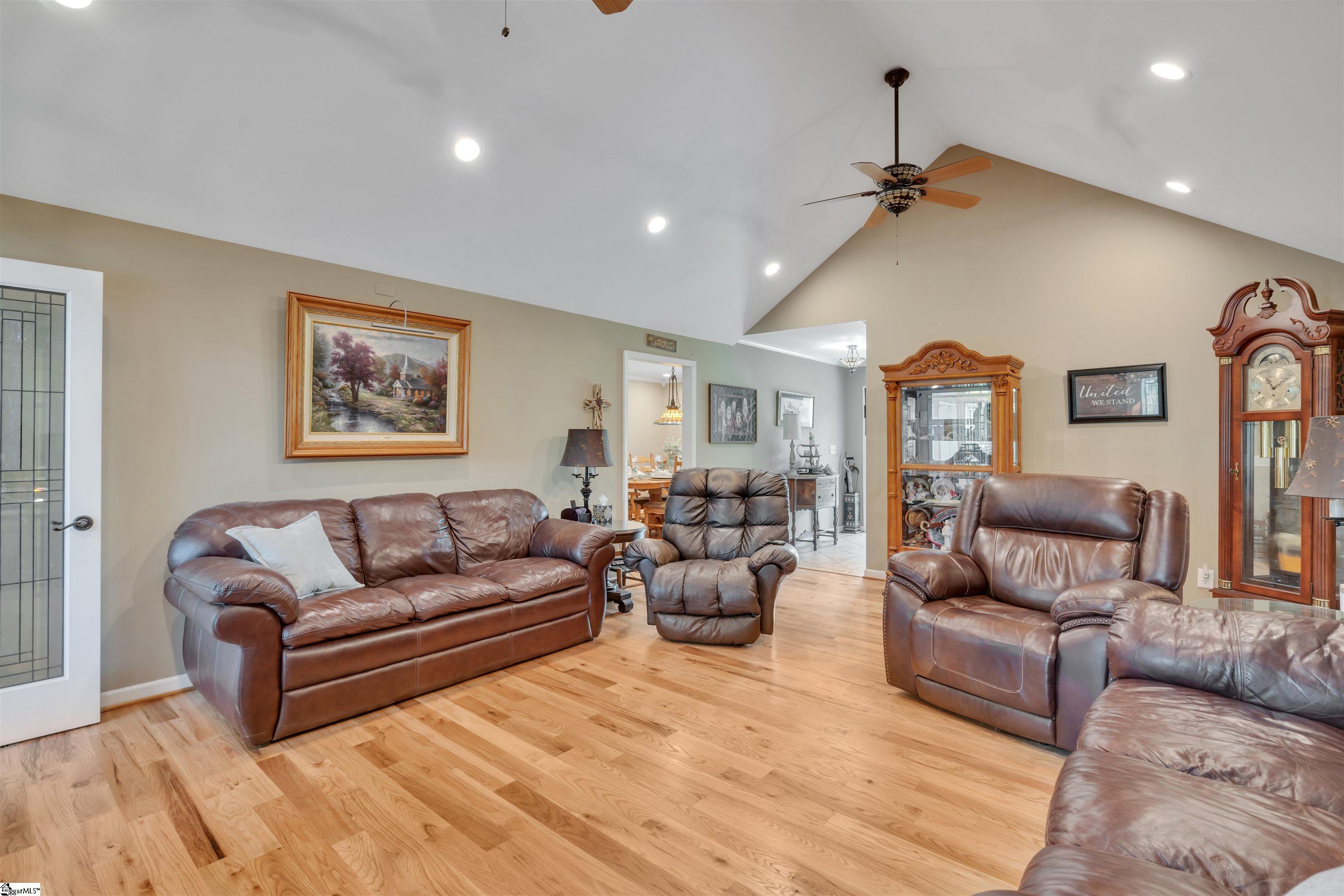 103 Michael Drive Spartanburg, SC 29306
