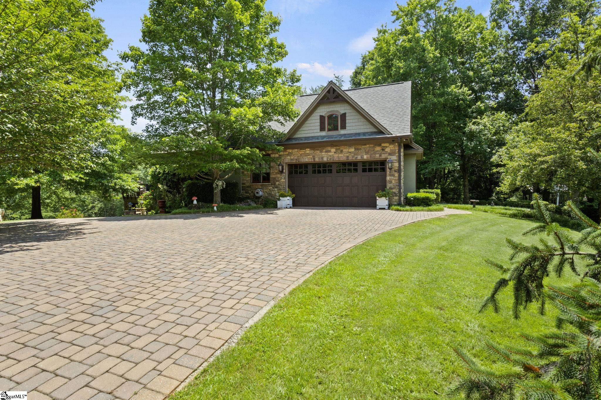 209 Courtside Trail Travelers Rest, SC 29690