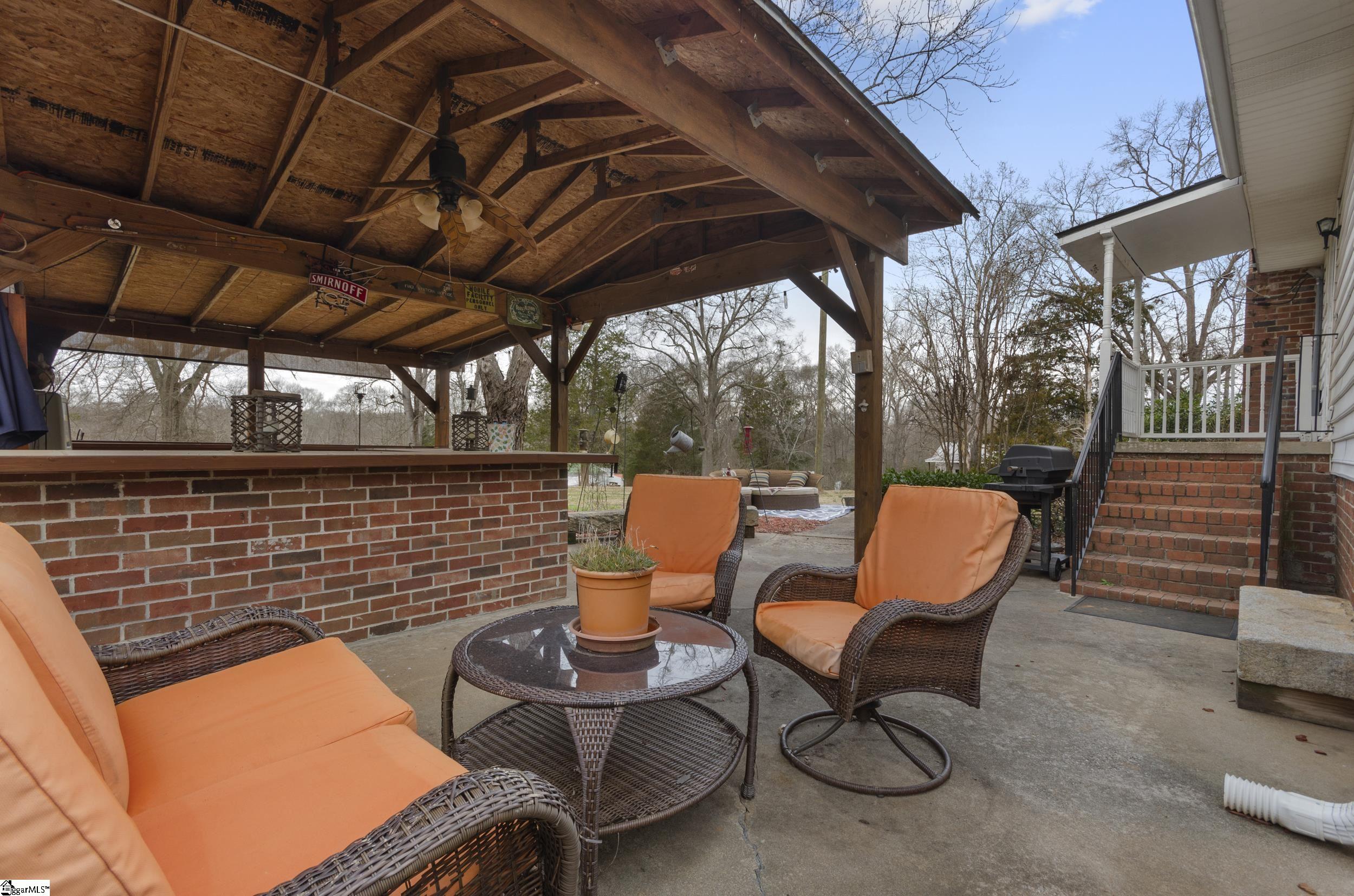649 Oaklawn Road Simpsonville, SC 29680