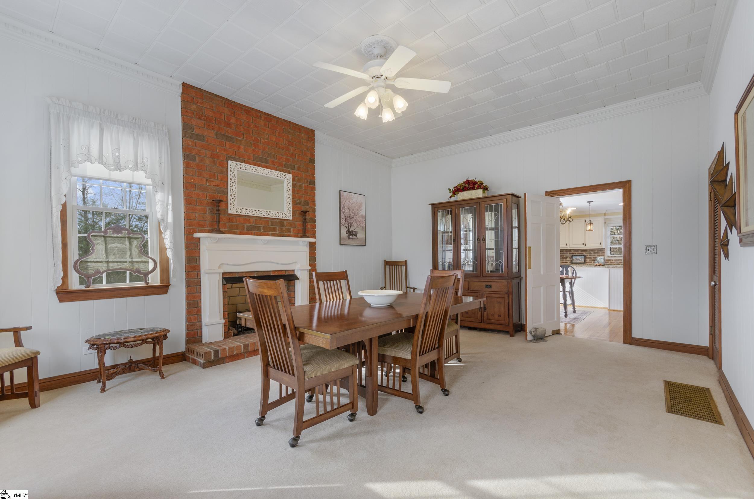 649 Oaklawn Road Simpsonville, SC 29680