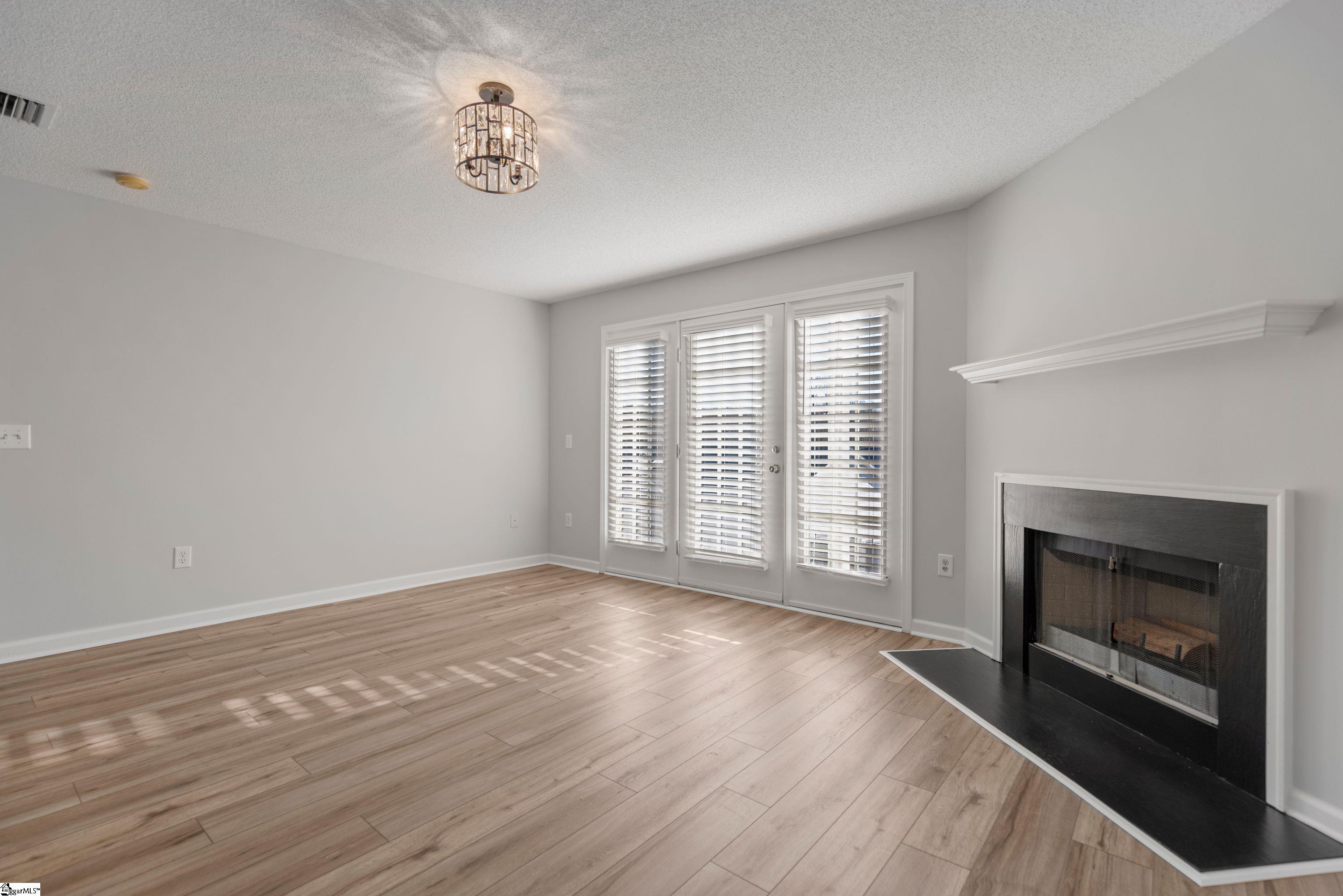 102 Pelham Square Way Greer, SC 29650