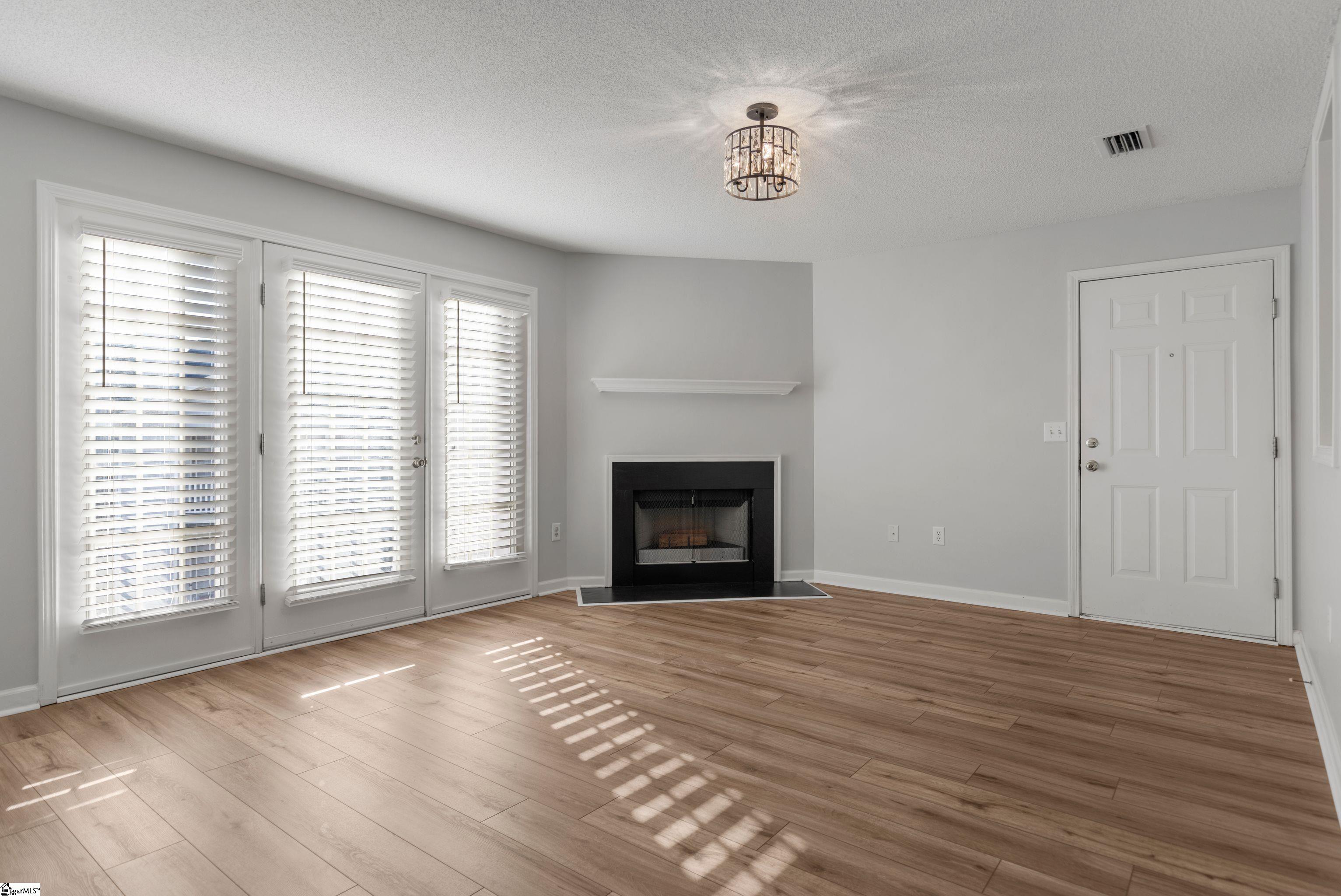 102 Pelham Square Way Greer, SC 29650