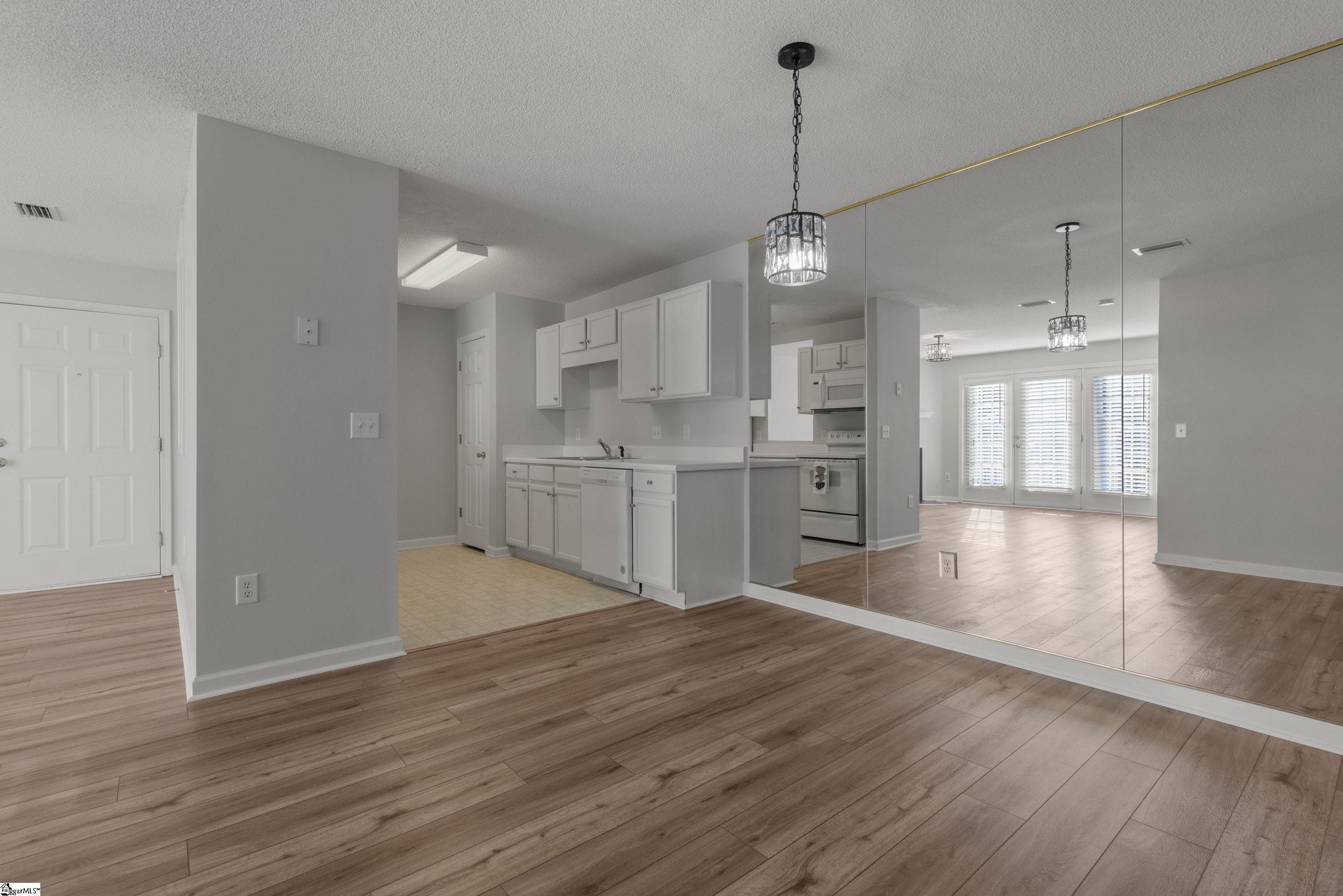 102 Pelham Square Way Greer, SC 29650