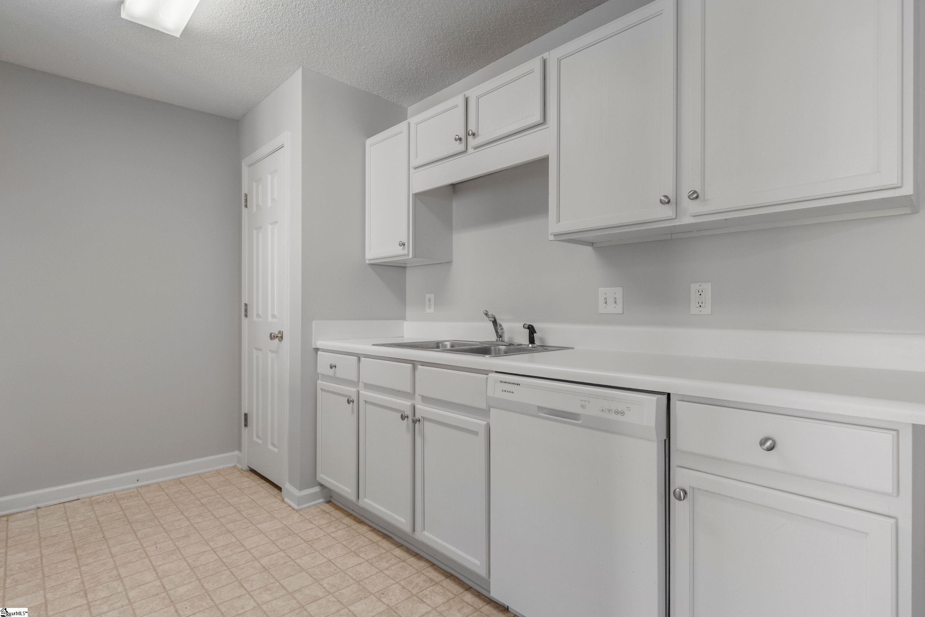 102 Pelham Square Way Greer, SC 29650