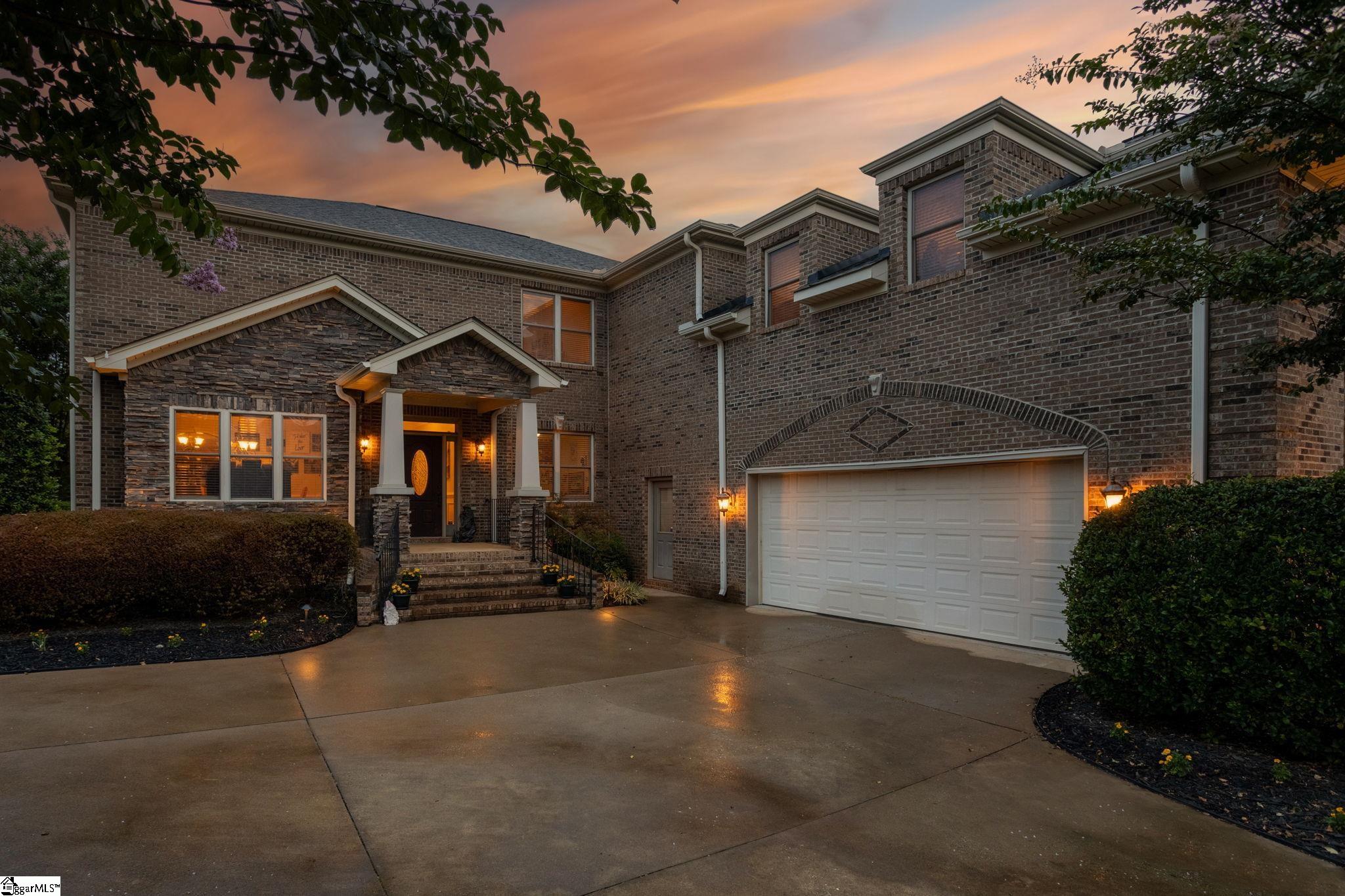 17 Ruby Lake Lane Simpsonville, SC 29681